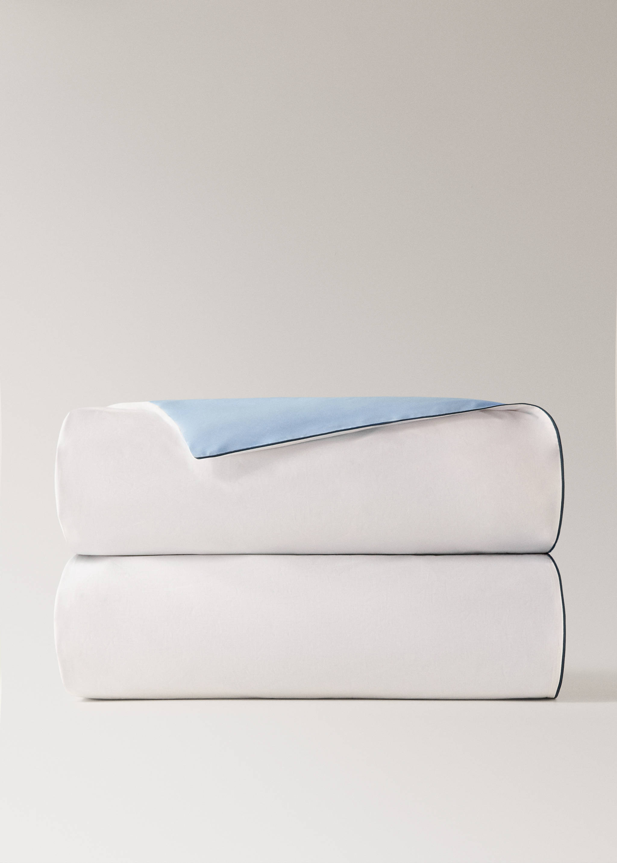 Reversible cotton percale children’s duvet cover with intense contrast for 90-cm bed - Details of the article 3