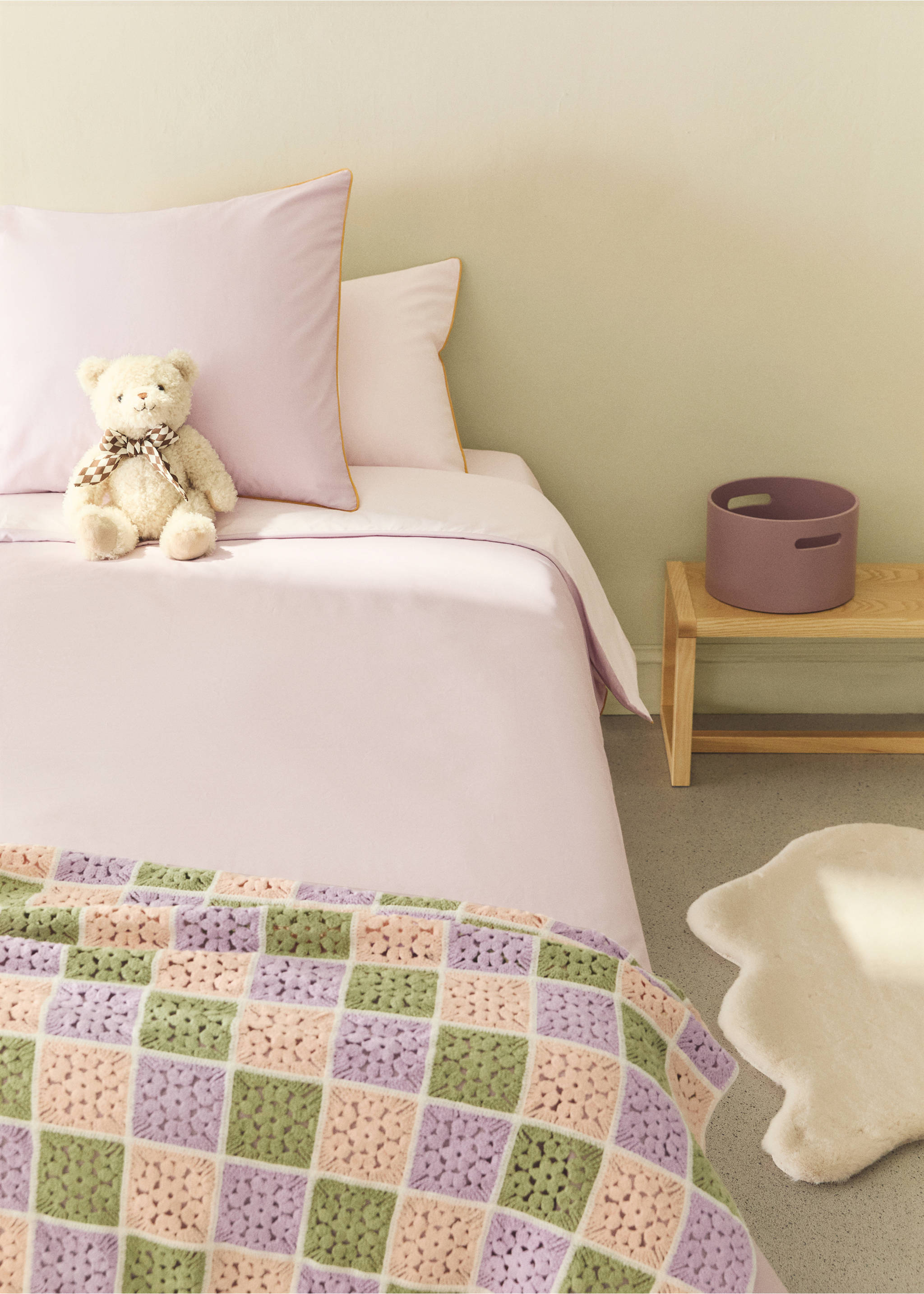 Reversible cotton percale children’s duvet cover with intense contrast for 90-cm bed - General plane, Light/Pastel Purple. Ref: 27014070-00.
