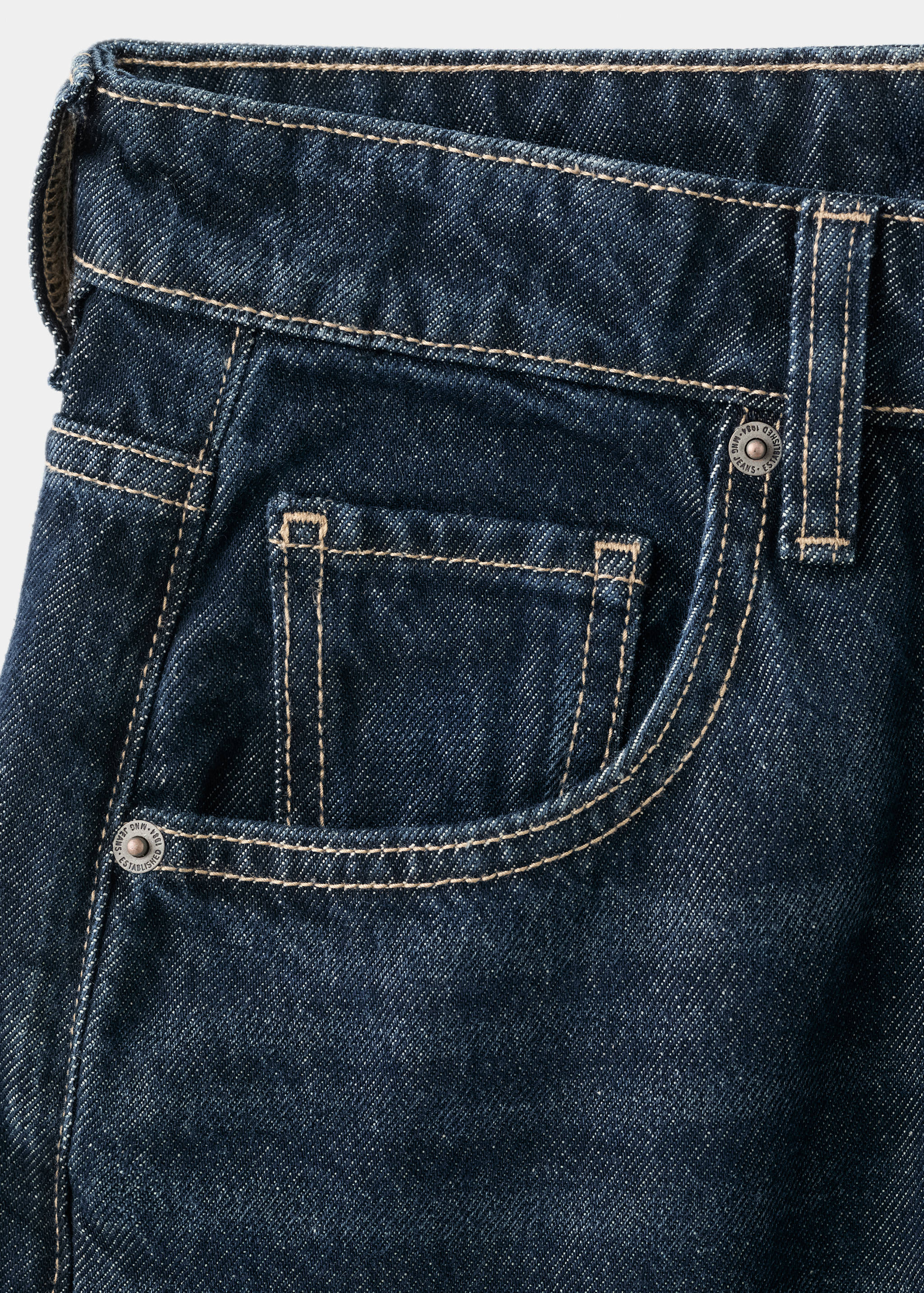 Wide leg jeans with turn-up hem - Details of the article 0