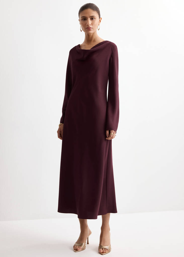 Long dress with draped neck — Maroon