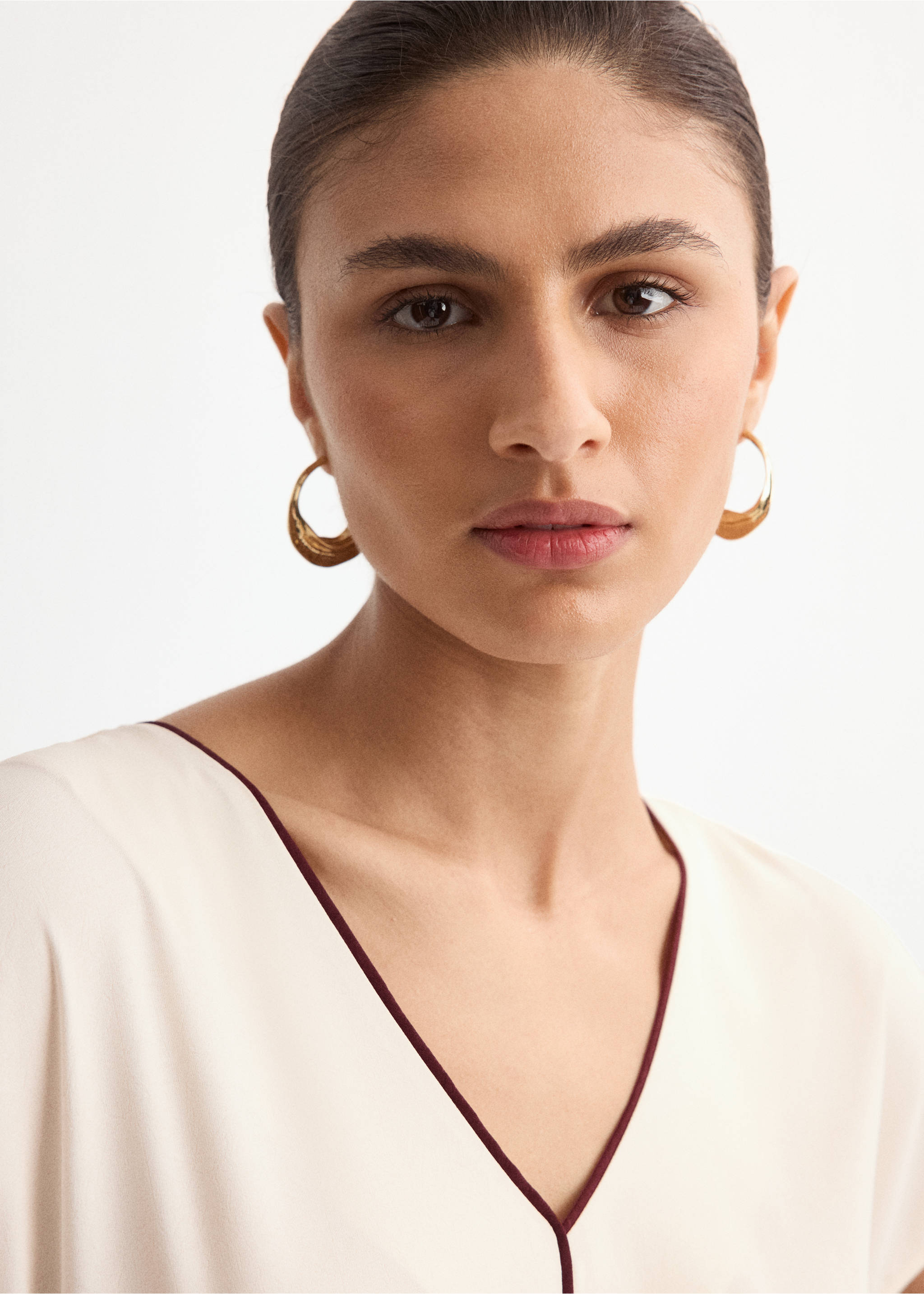 فستان بثنايا بحزام - تفاصيل المنتج 1, بيج فاتح. Ref: 27014081-00.