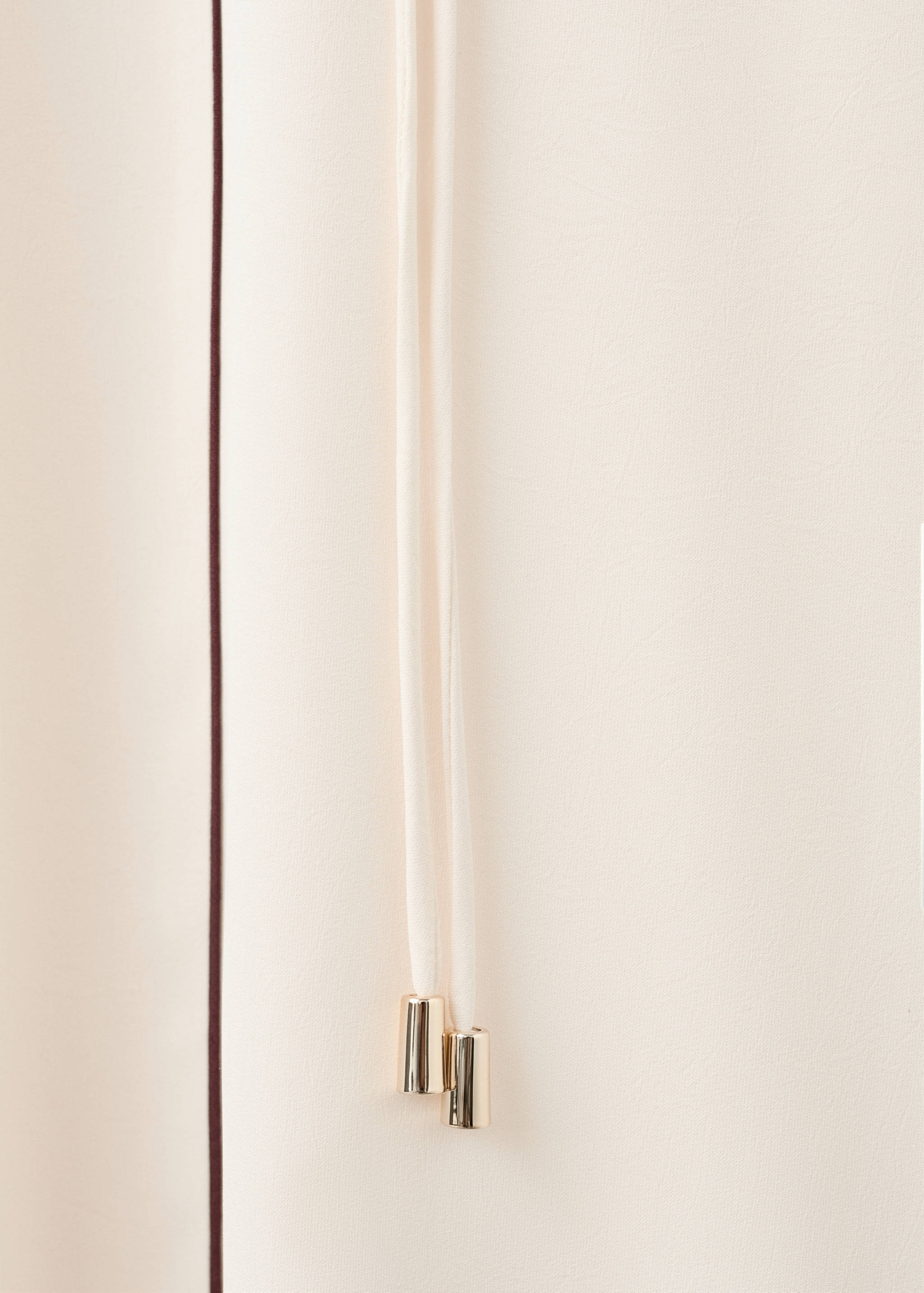 فستان بثنايا بحزام - تفاصيل المنتج 0