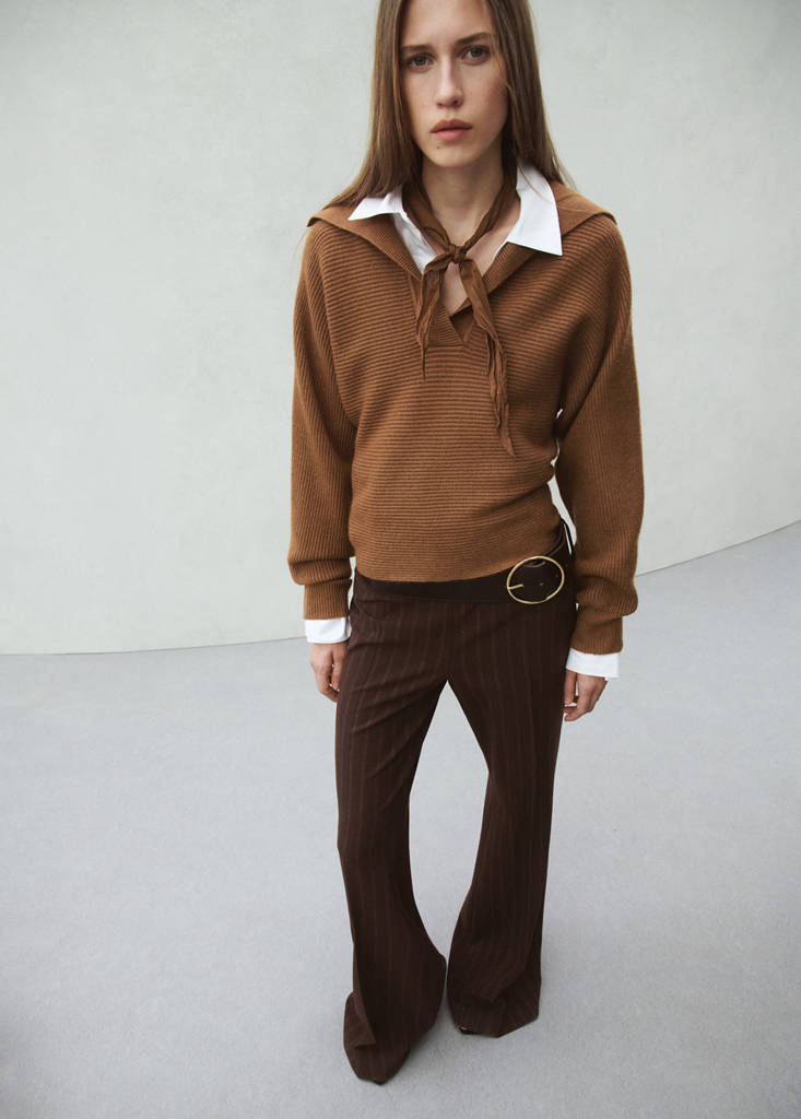V-neck knit sweater — Tobacco Brown