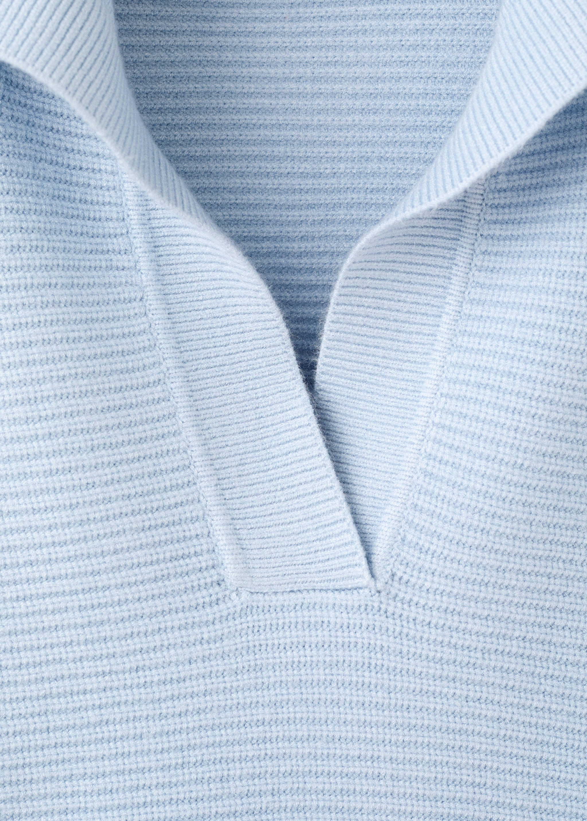 سترة محبوكة برقبة على شكل حرف V - تفاصيل المنتج 8