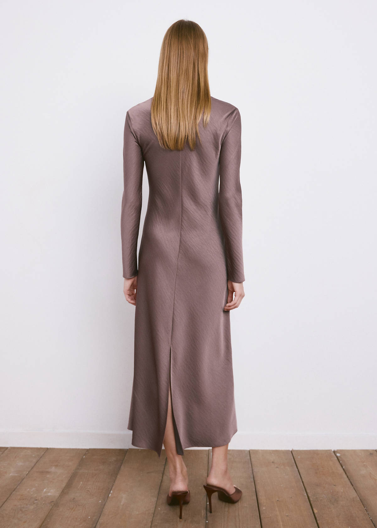 Long satin textured dress — Light/Pastel Purple