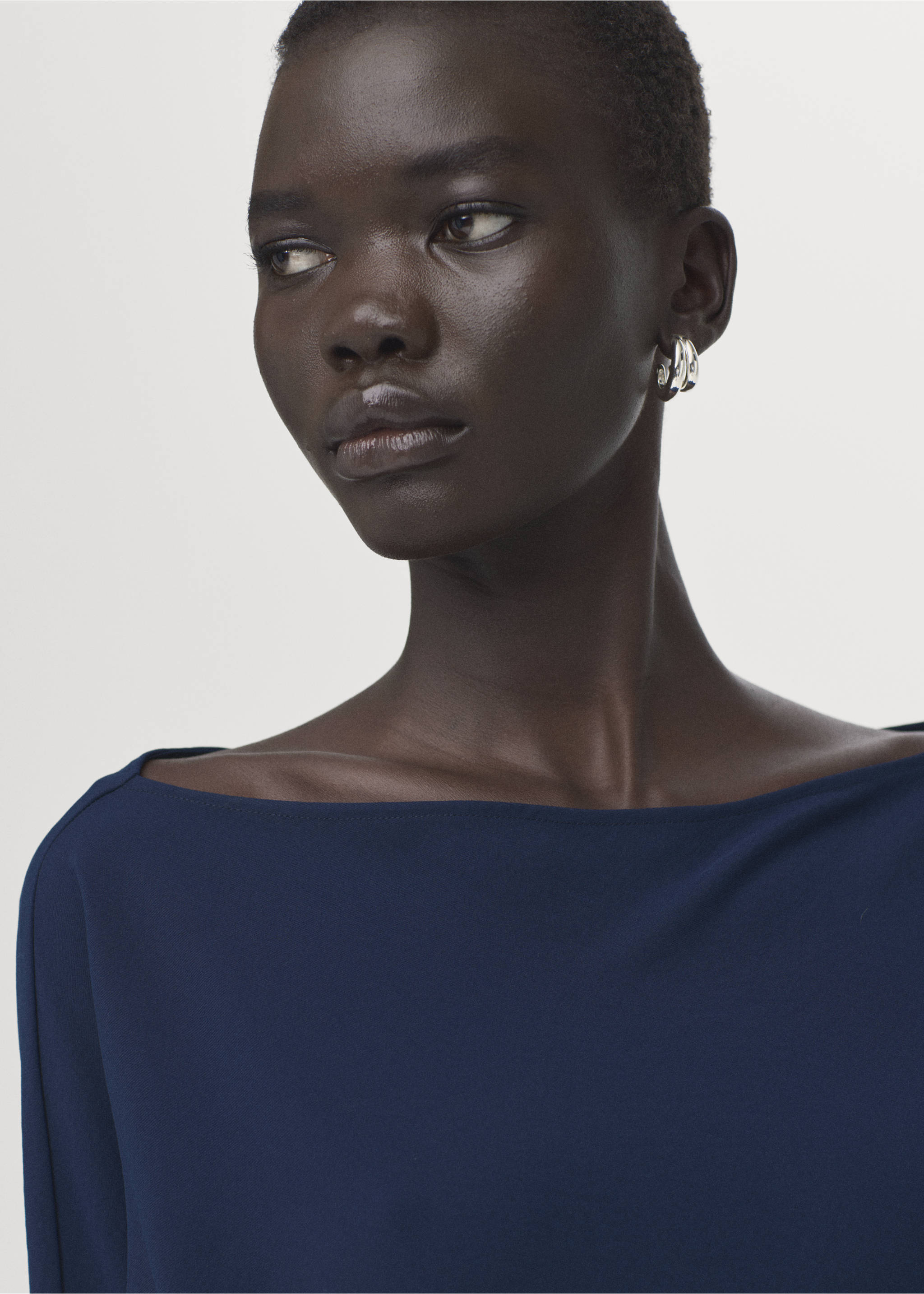 Boat-neck ruched dress - Details of the article 1, Navy. Ref: 27014089-00.