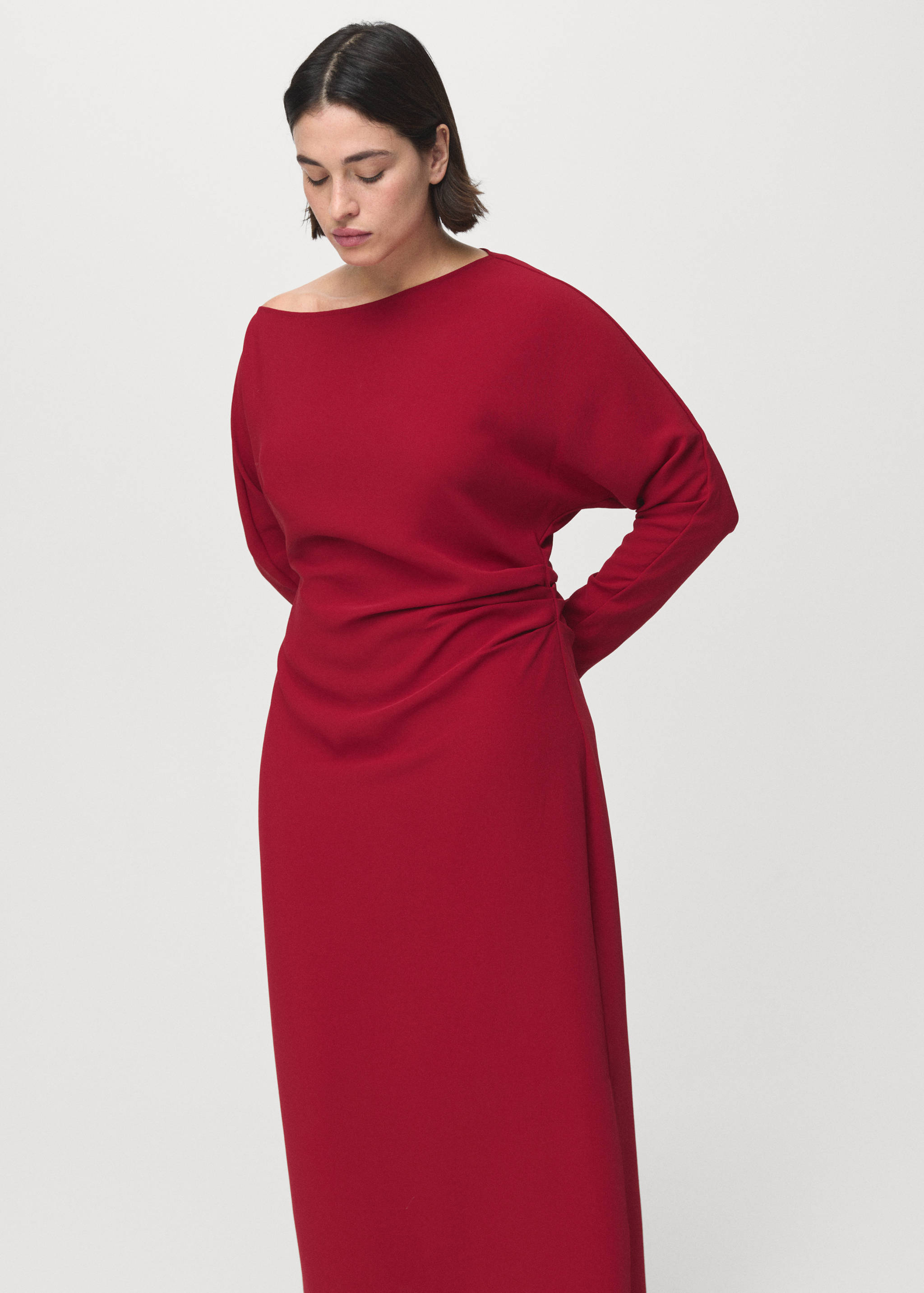 Boat-neck ruched dress - Details of the article 5