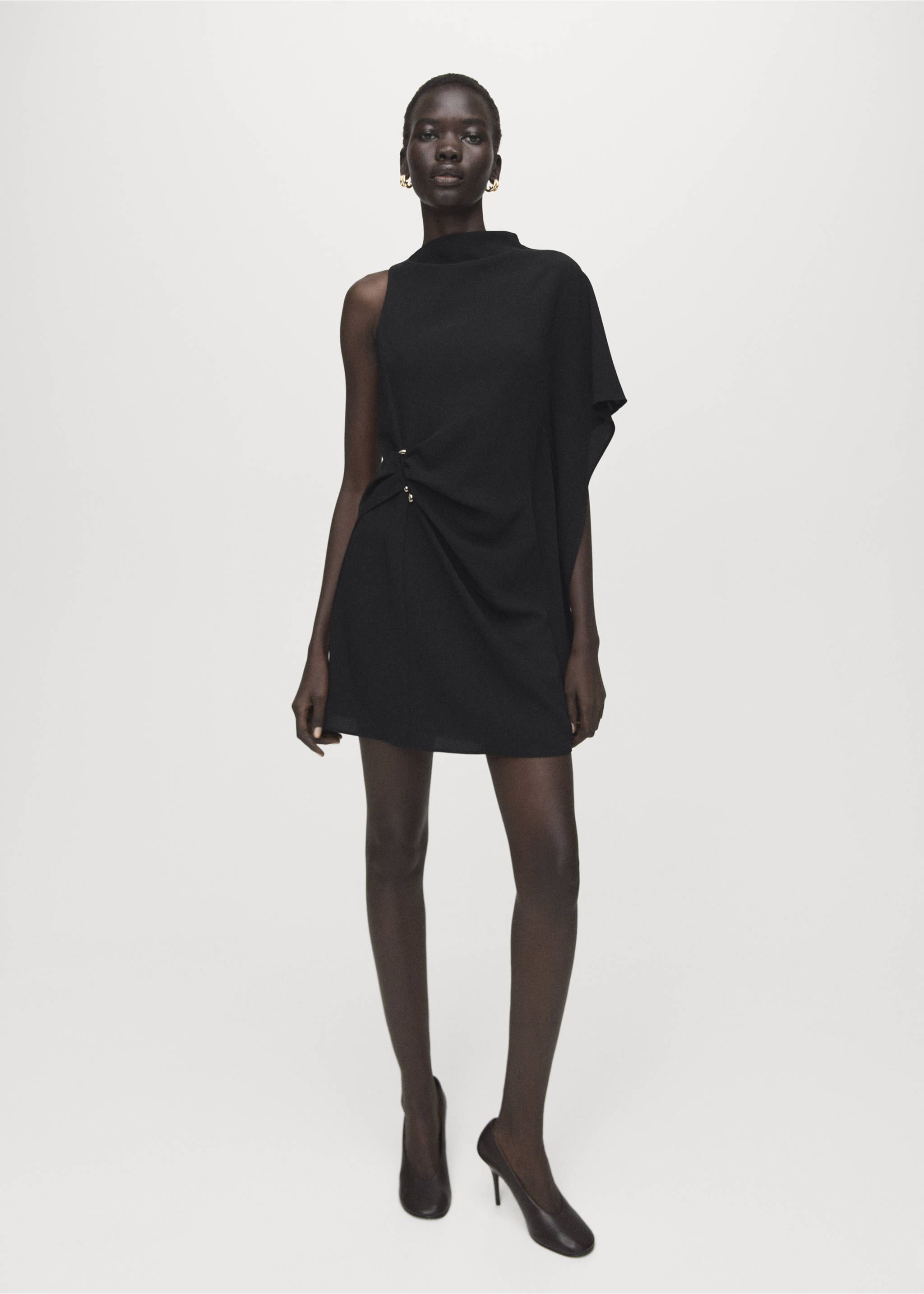 Short asymmetrical sleeve dress - General plane, Black. Ref: 27014091-00.