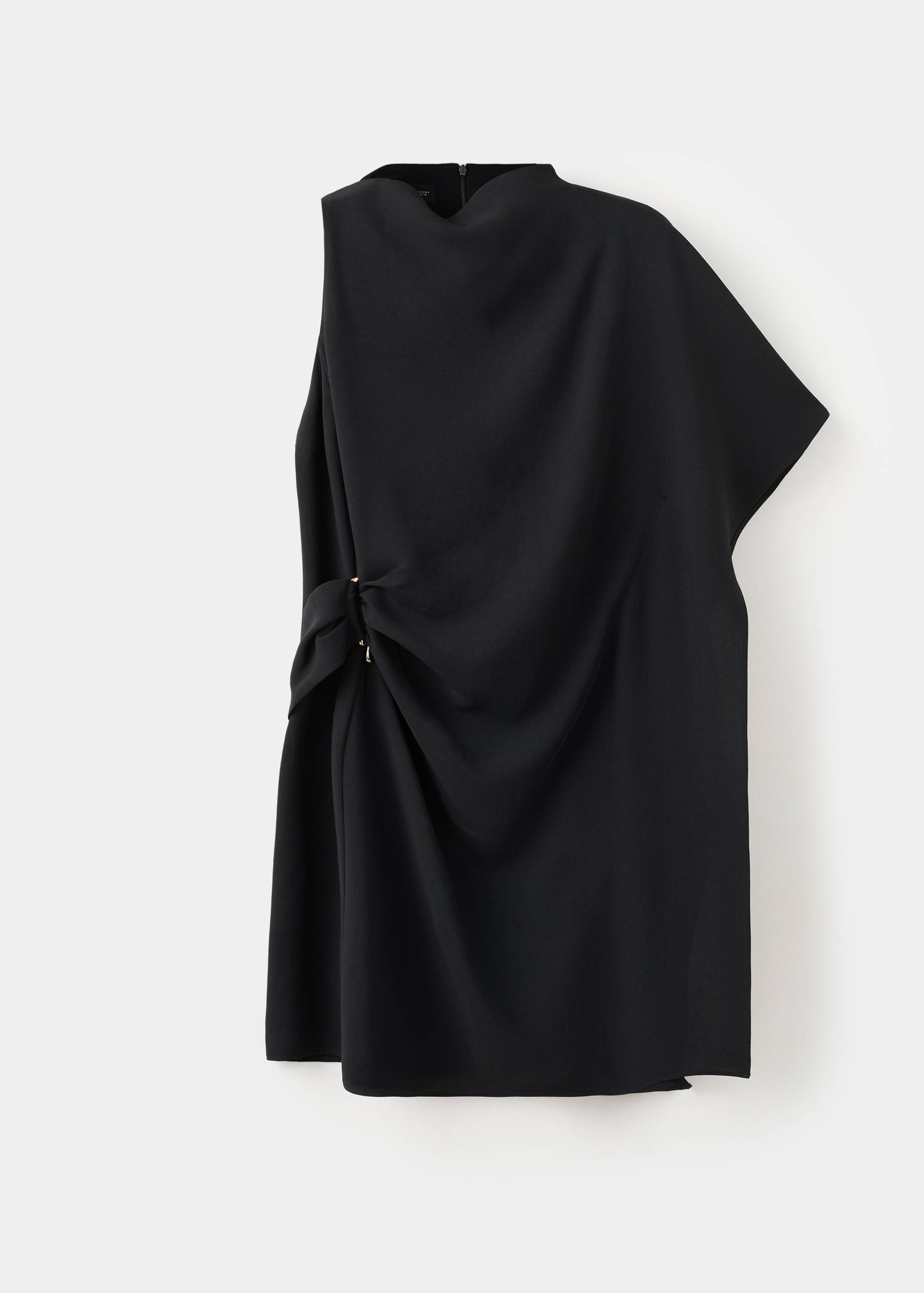 Short asymmetrical sleeve dress - Article without model