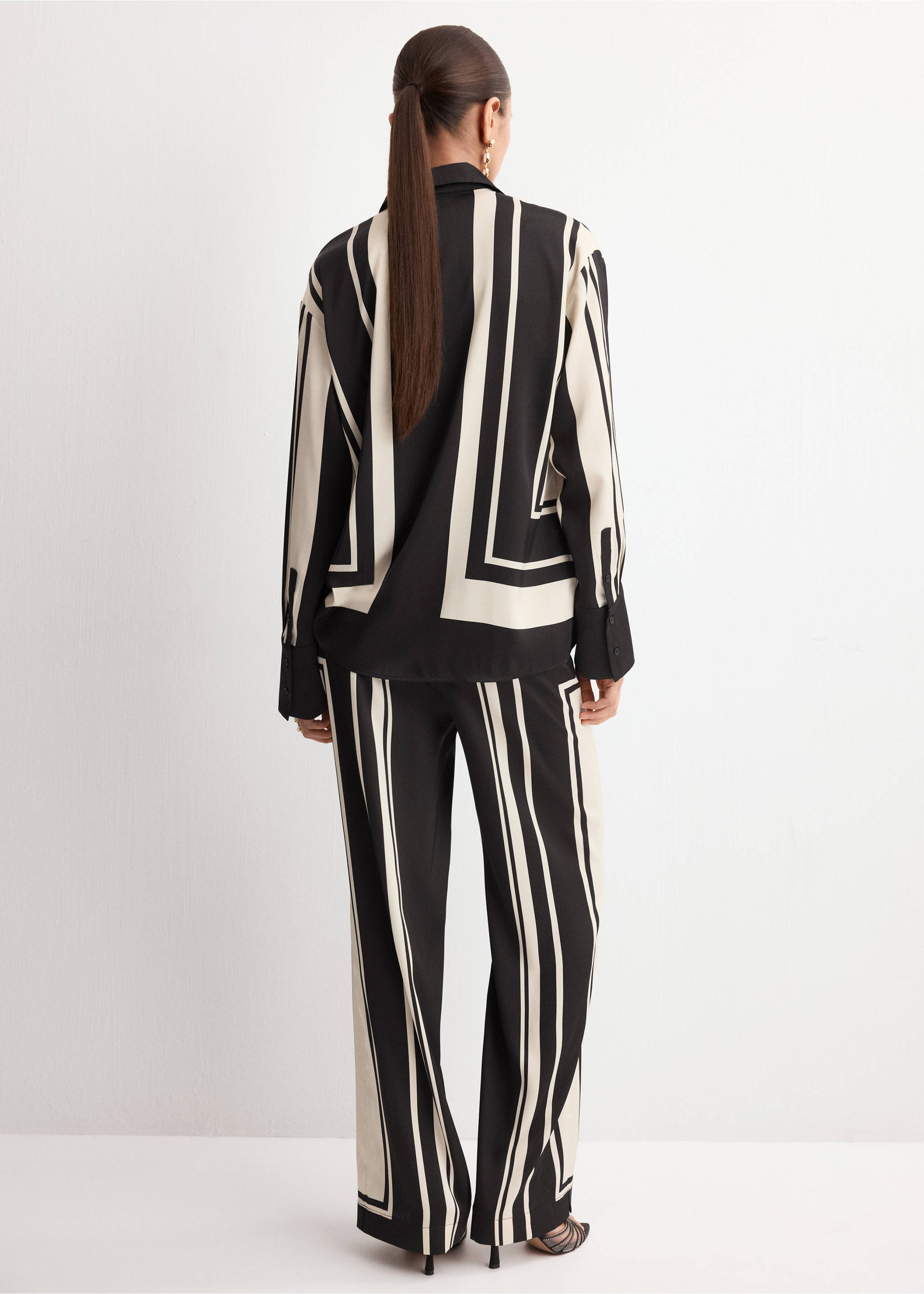 Satin print blouse - Reverse of the article, Black. Ref: 27014098-00.