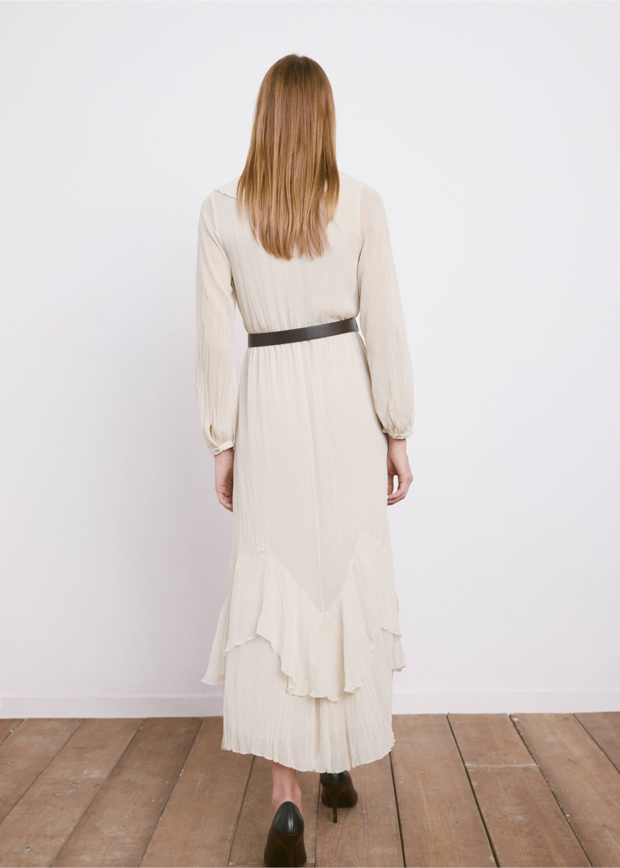 Long ruffled dress - Reverse of the article, Ice Grey. Ref: 27014107-00.