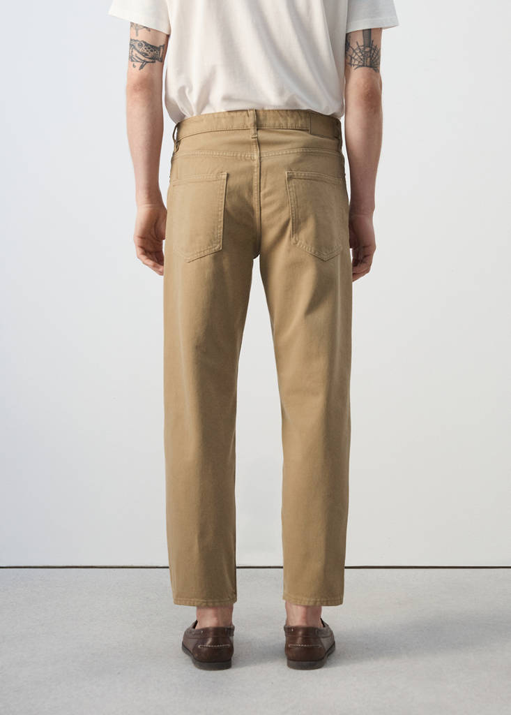 Sammy cropped carrot-fit jeans — Beige