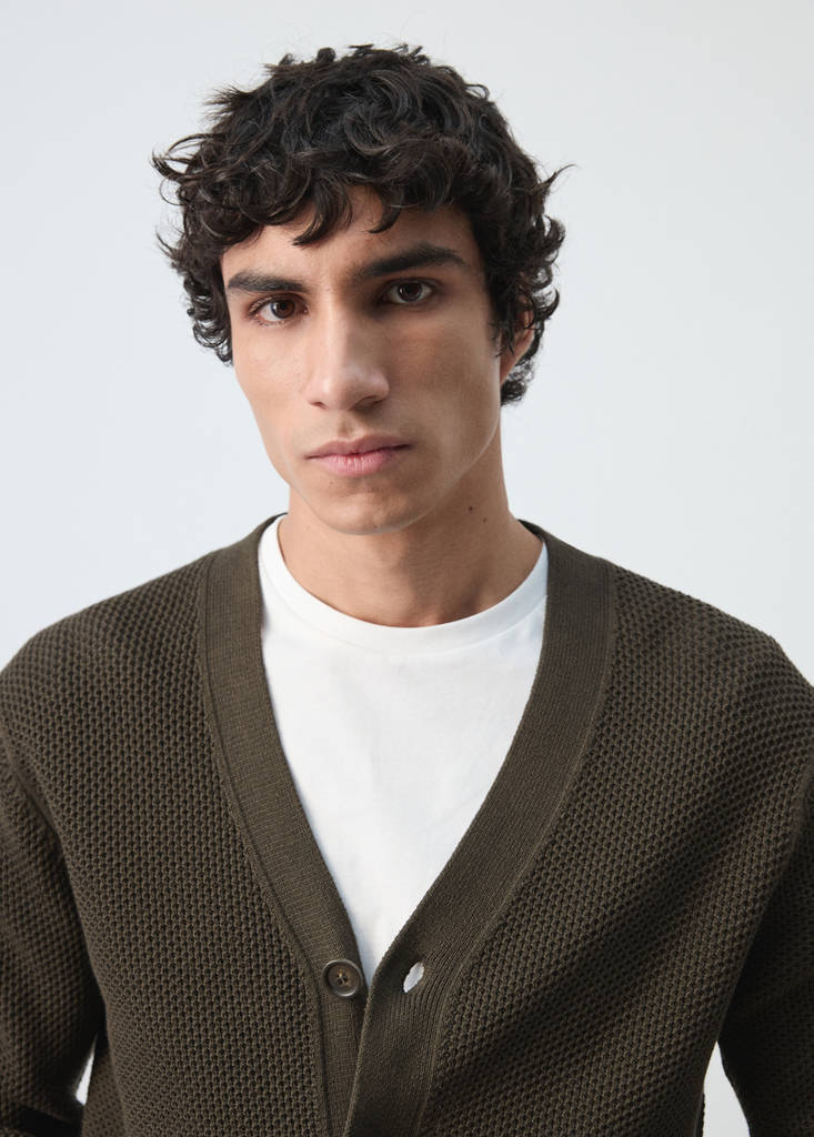 Mid-weight microstructure knit cardigan — Chocolate