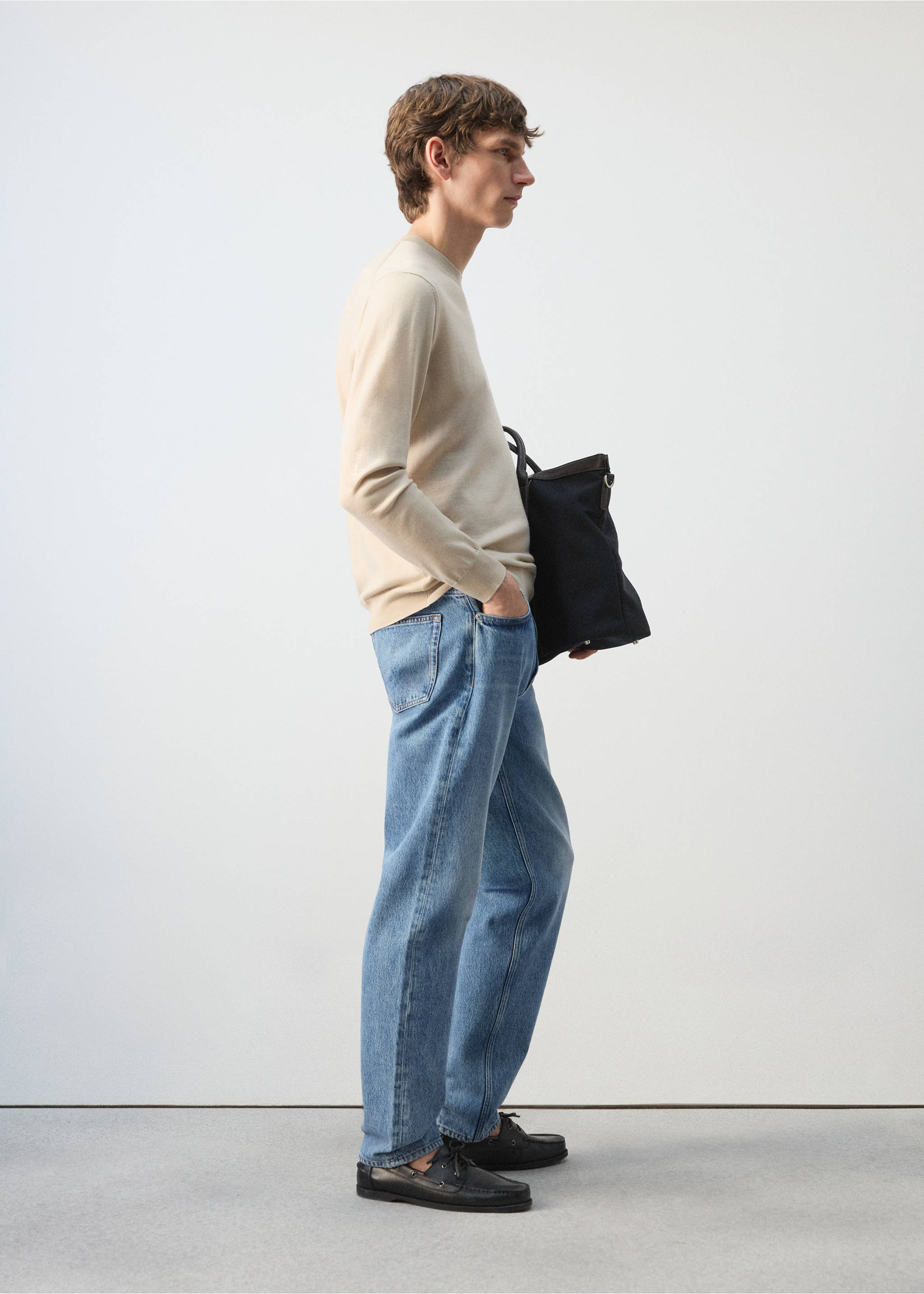 Bob regular-fit jeans - Details of the article 2, Medium Blue. Ref: 27014431-00.