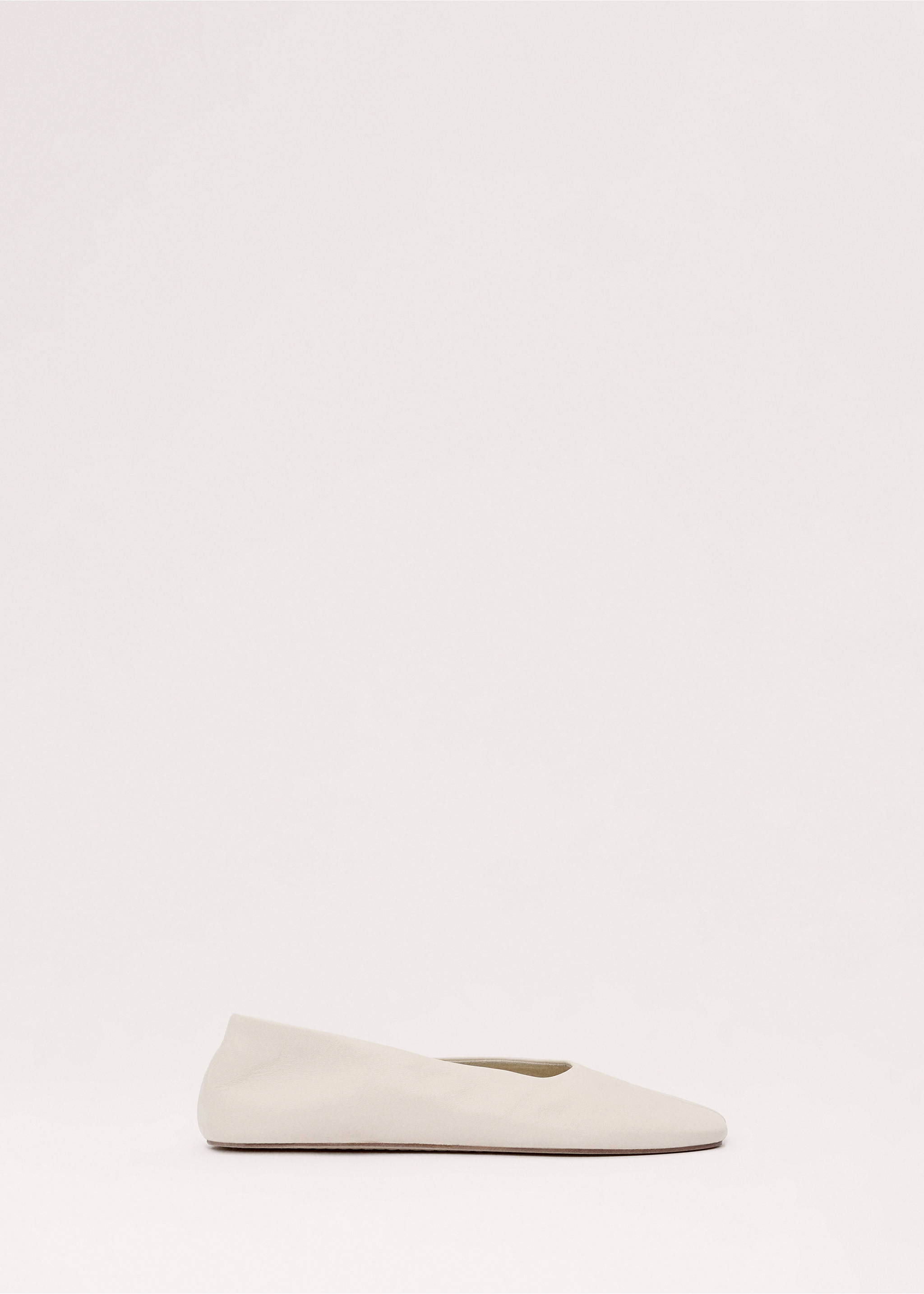 Leather ballet flats - Article without model, Vanilla. Ref: 27014443-00.