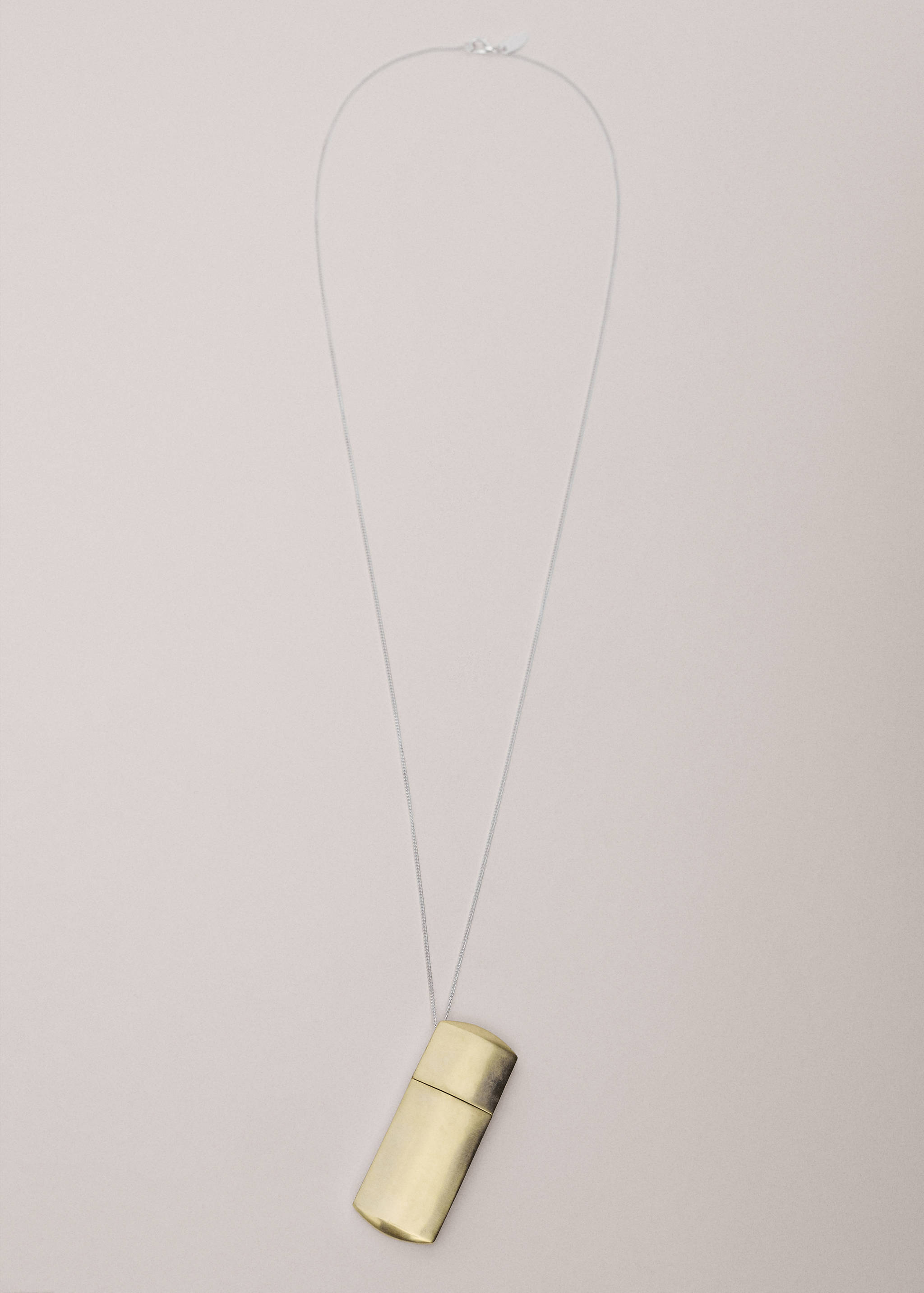 Metallic locket pendant necklace - Article without model