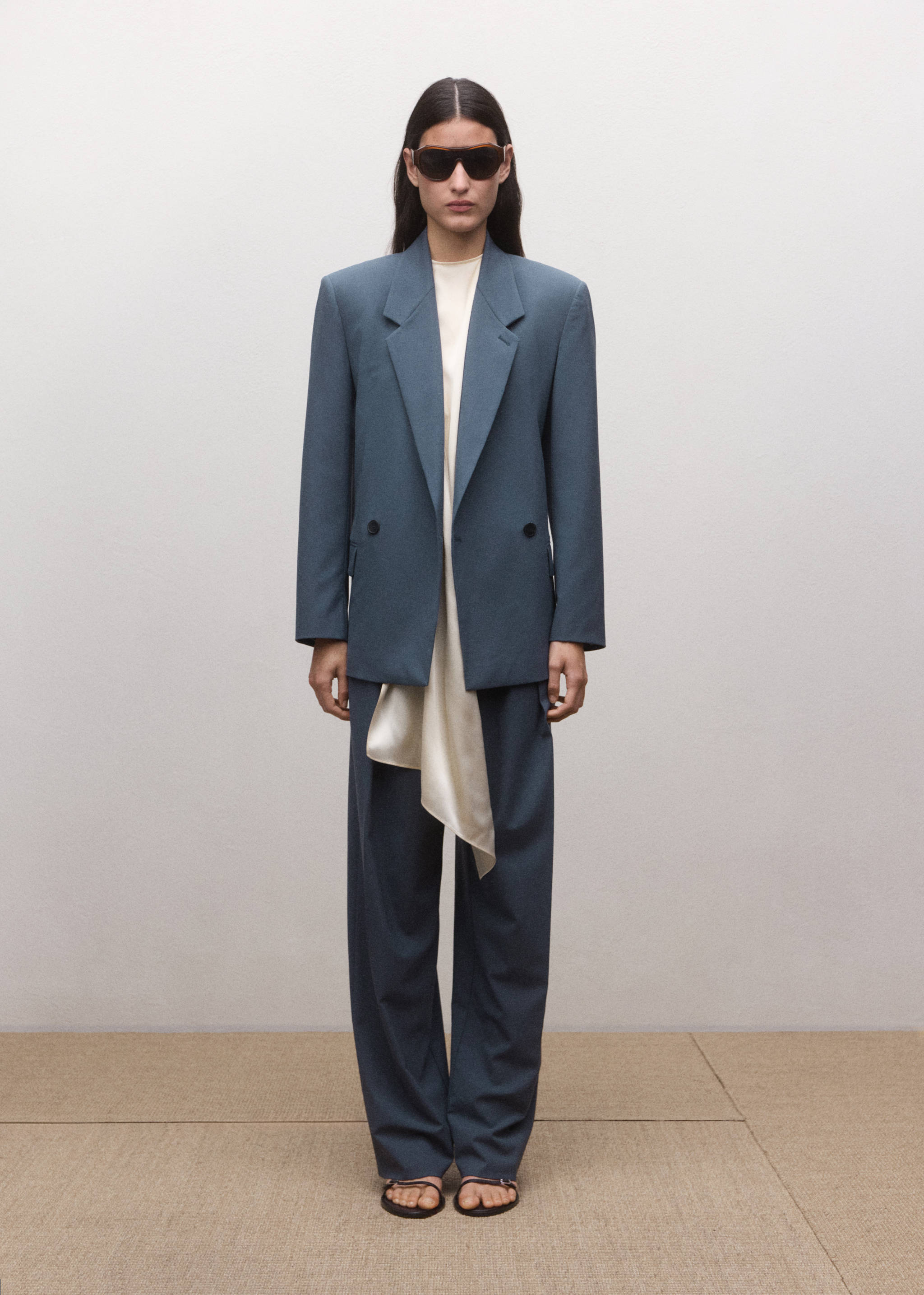 Wool-blend suit blazer - General plane