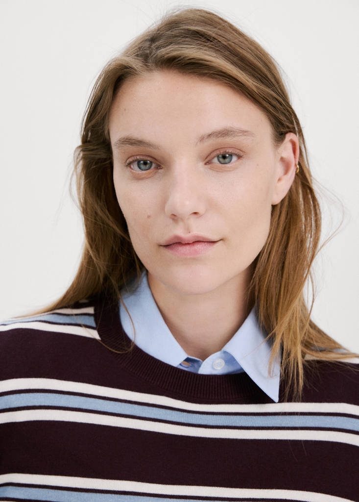 Striped fine knit sweater — Maroon