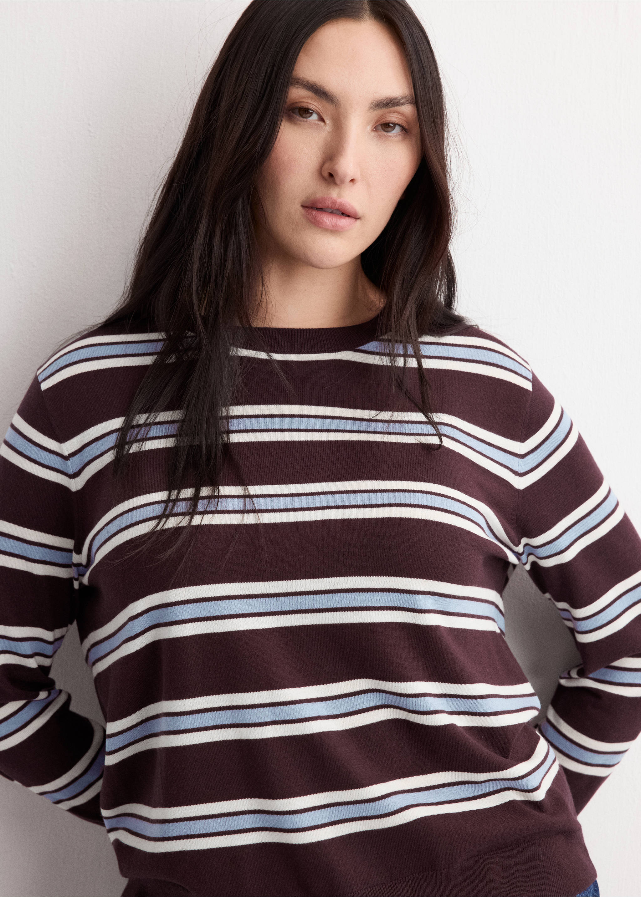 Striped fine knit sweater - Details of the article 5, Maroon. Ref: 27014776-00.