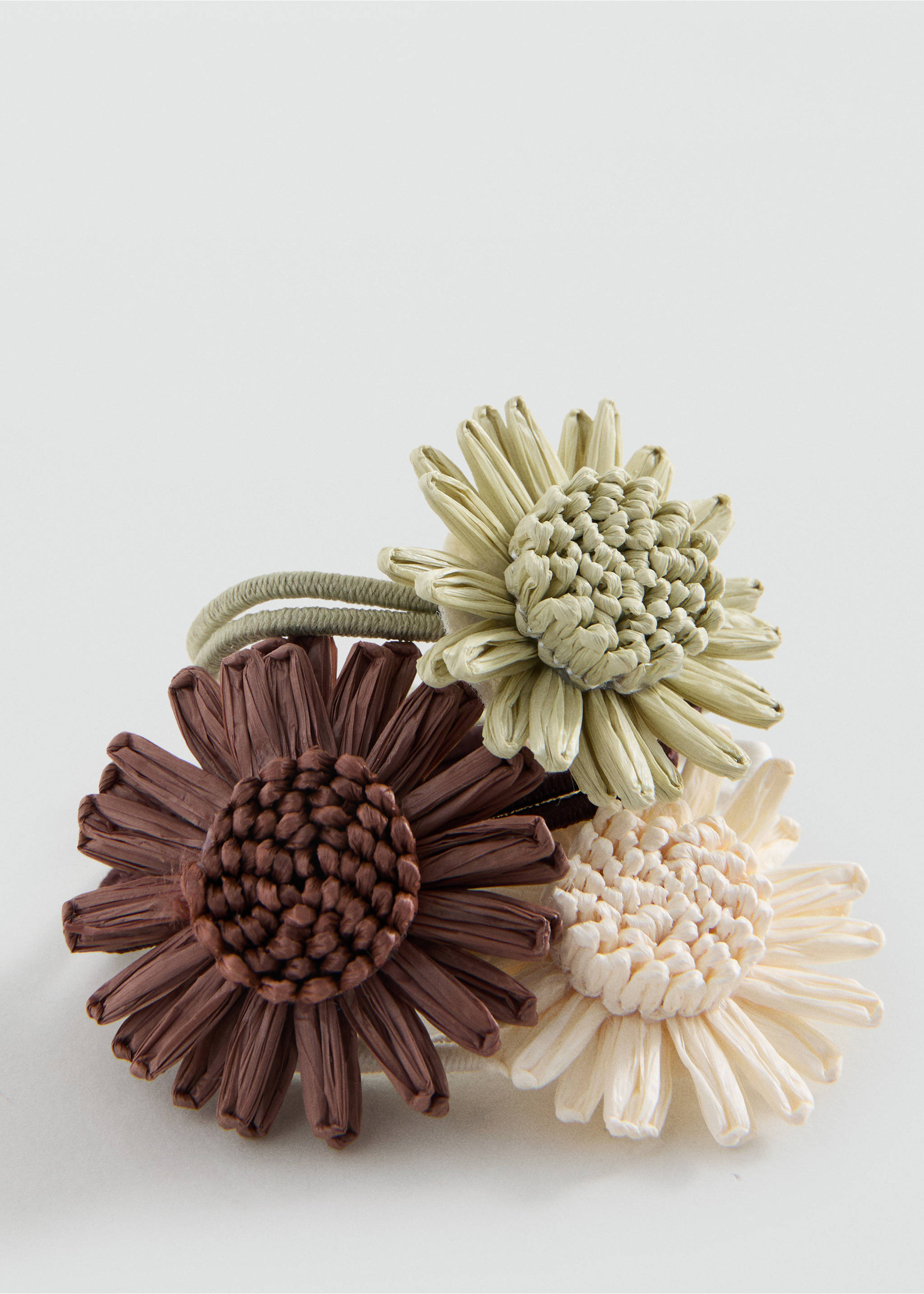 3-pack flower hair ties - Details of the article 1, Sand. Ref: 27014786-00.