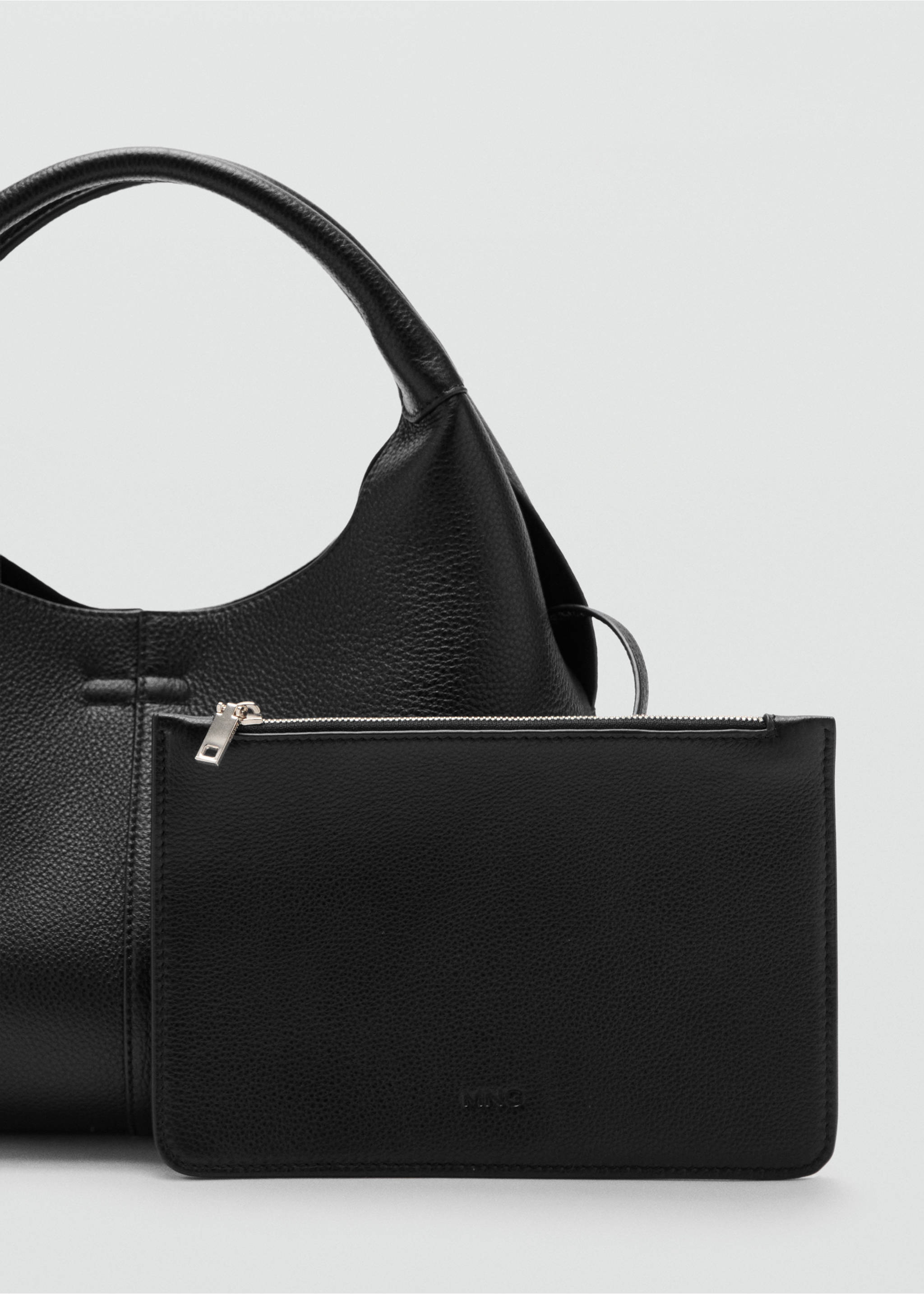 Stitched leather shoulder bag - Details of the article 4, Black. Ref: 27014790-00.