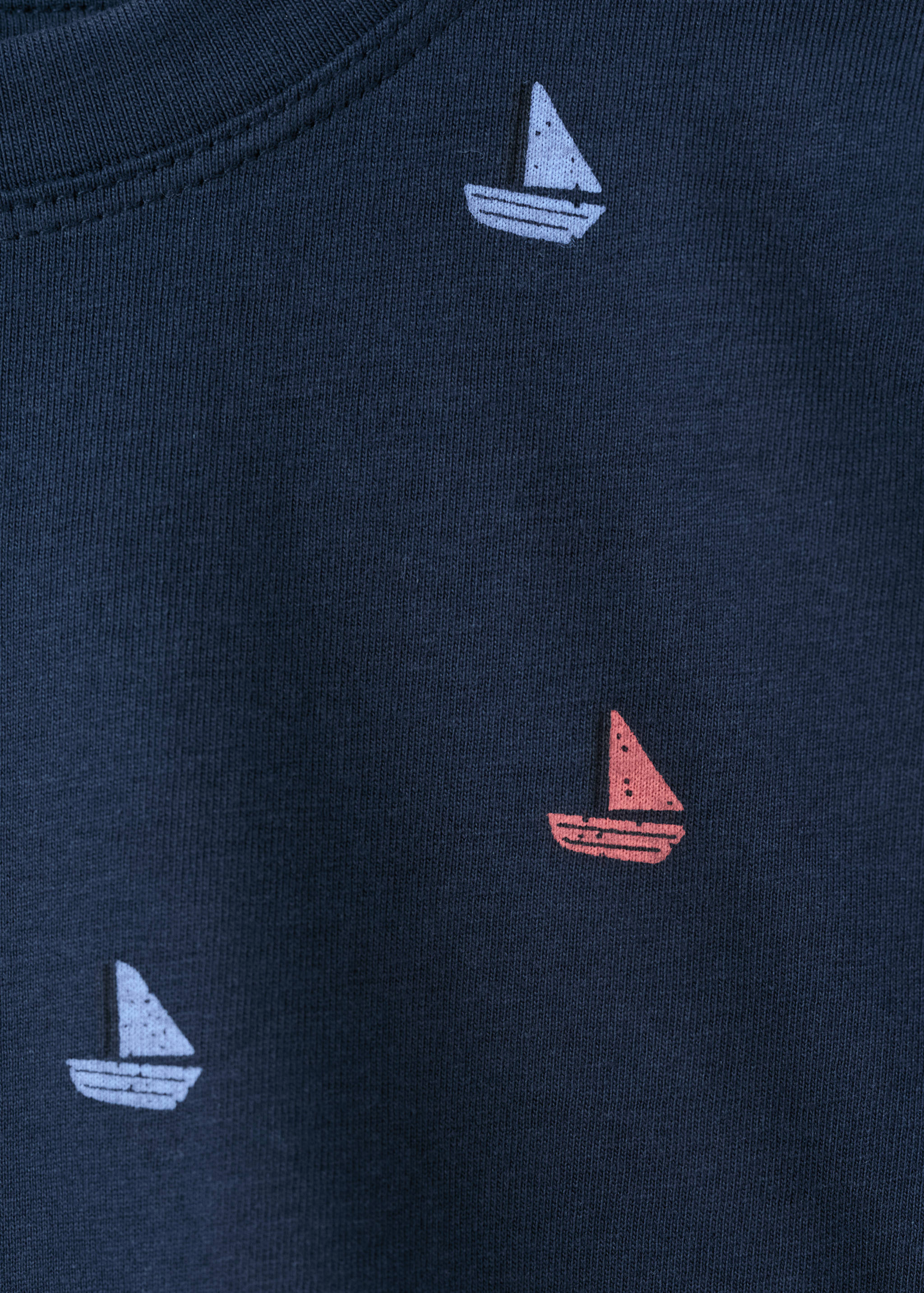 Printed t-shirt with boat print - Details of the article 0