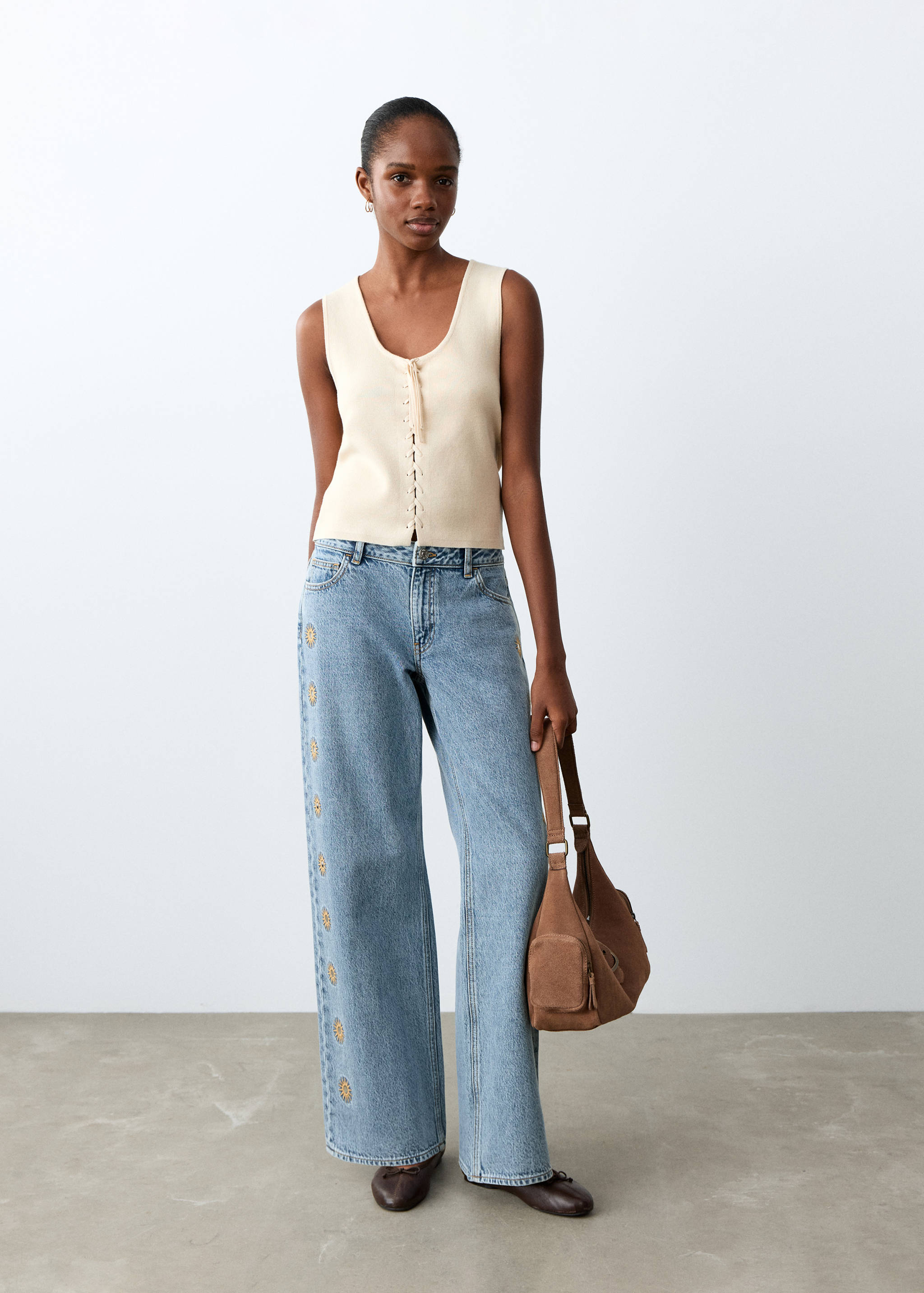 Embroidered straight-leg jeans - General plane