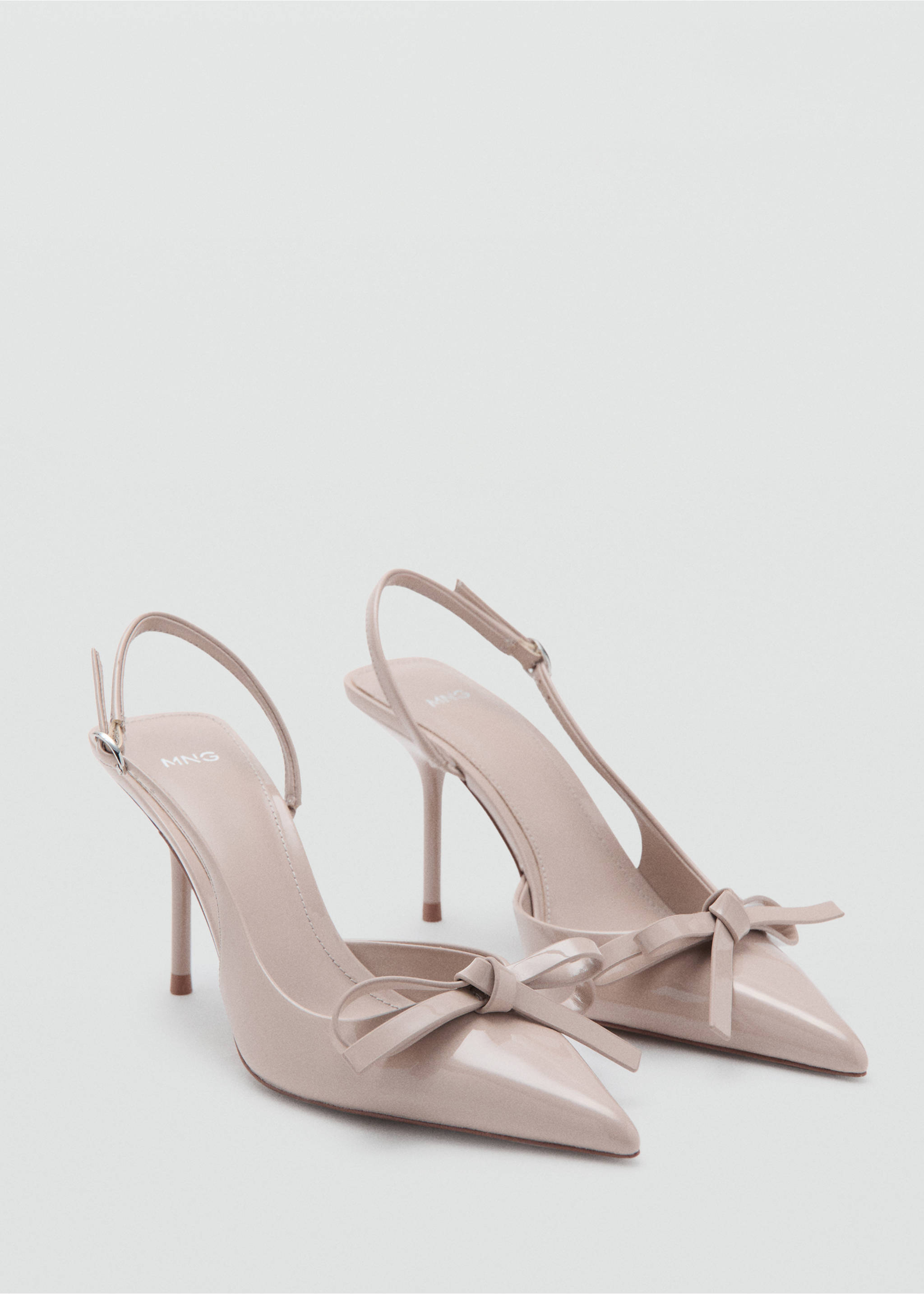 High-heeled shoes with pointed toe and bow - Medium plane, Nude. Ref: 27015819-00.