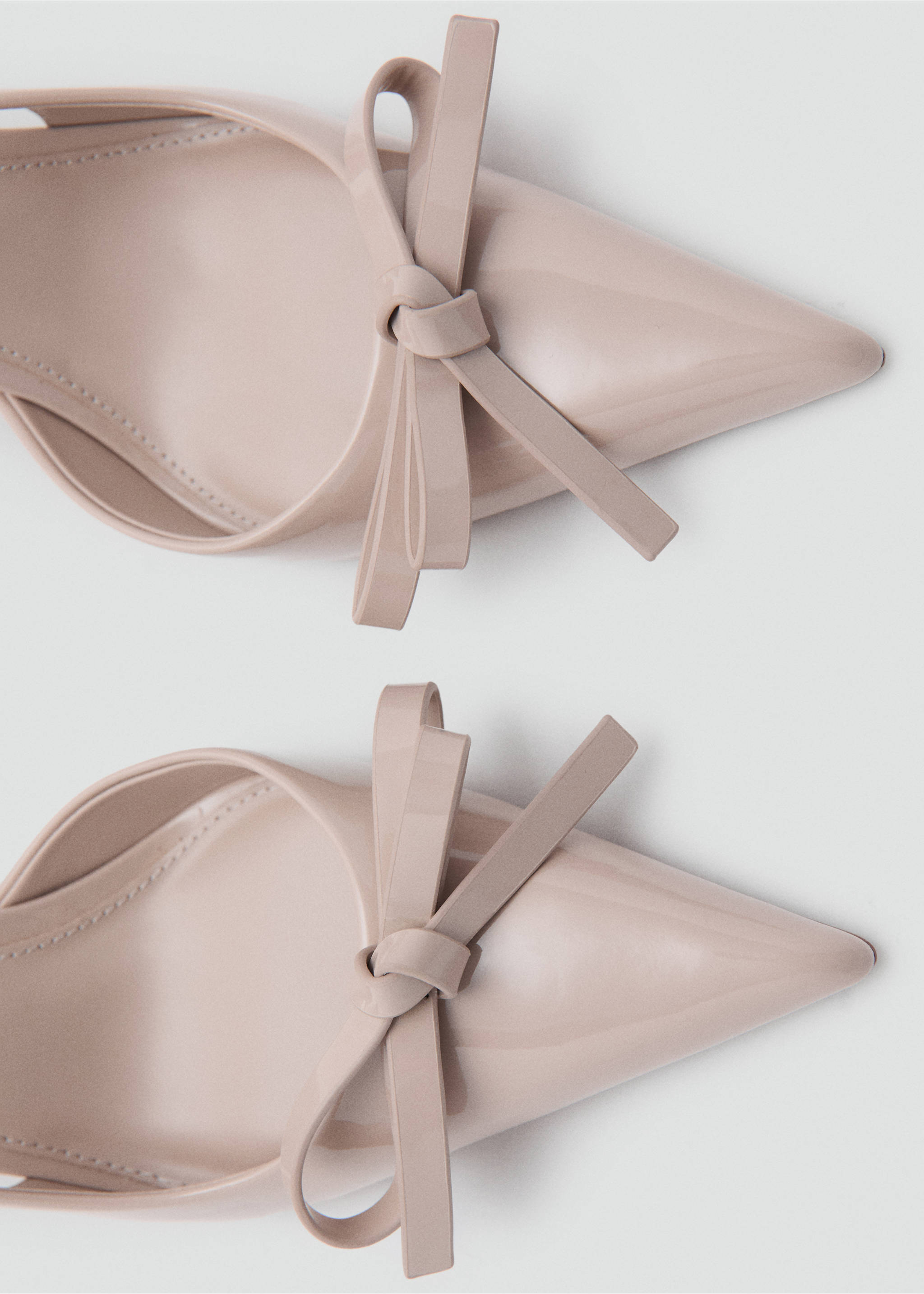 High-heeled shoes with pointed toe and bow - Details of the article 2, Nude. Ref: 27015819-00.