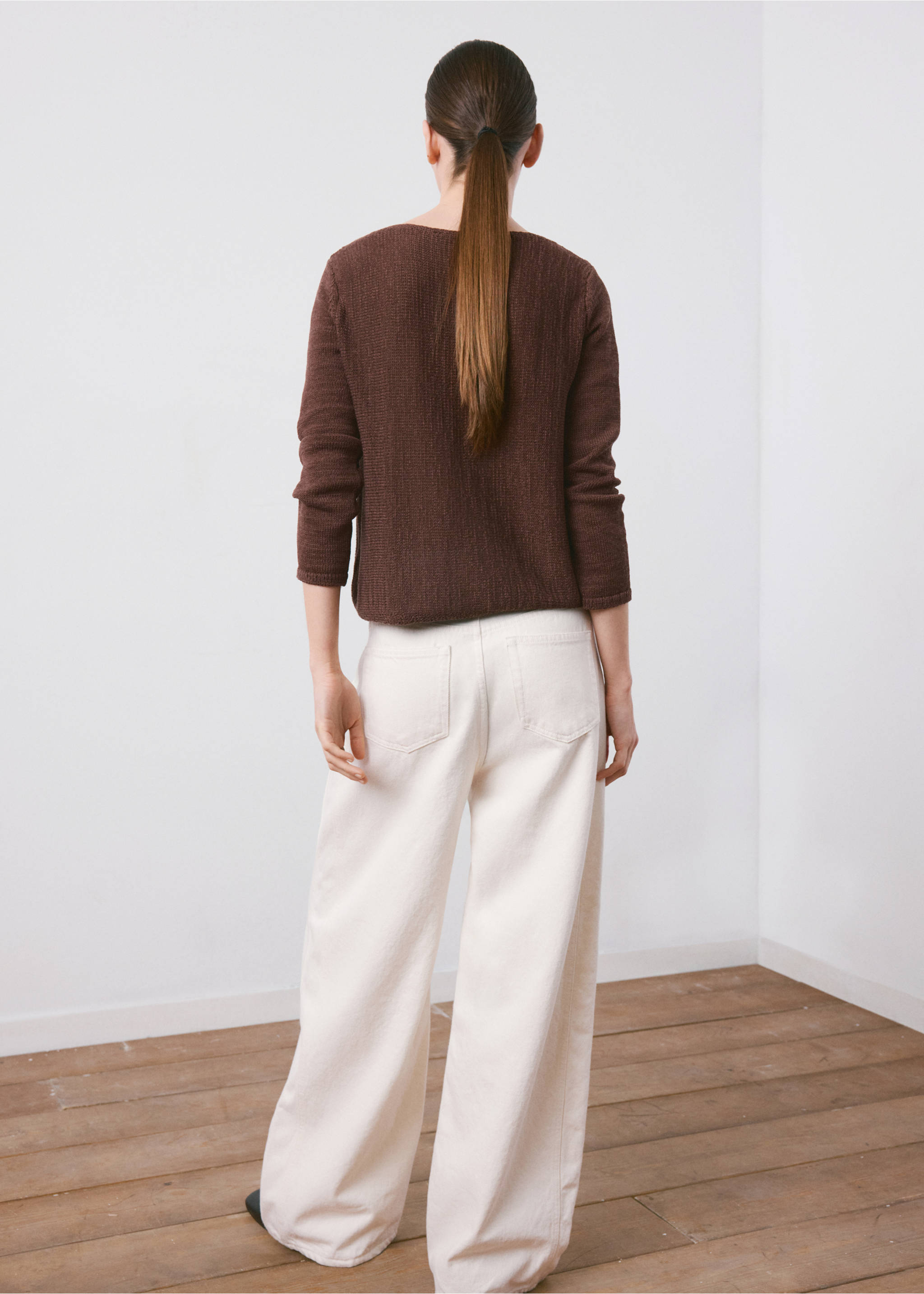 Open-knit long-sleeve jumper - Reverse of the article, Chocolate. Ref: 27015824-00.
