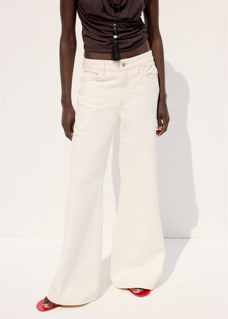 Mid-rise flared jeans