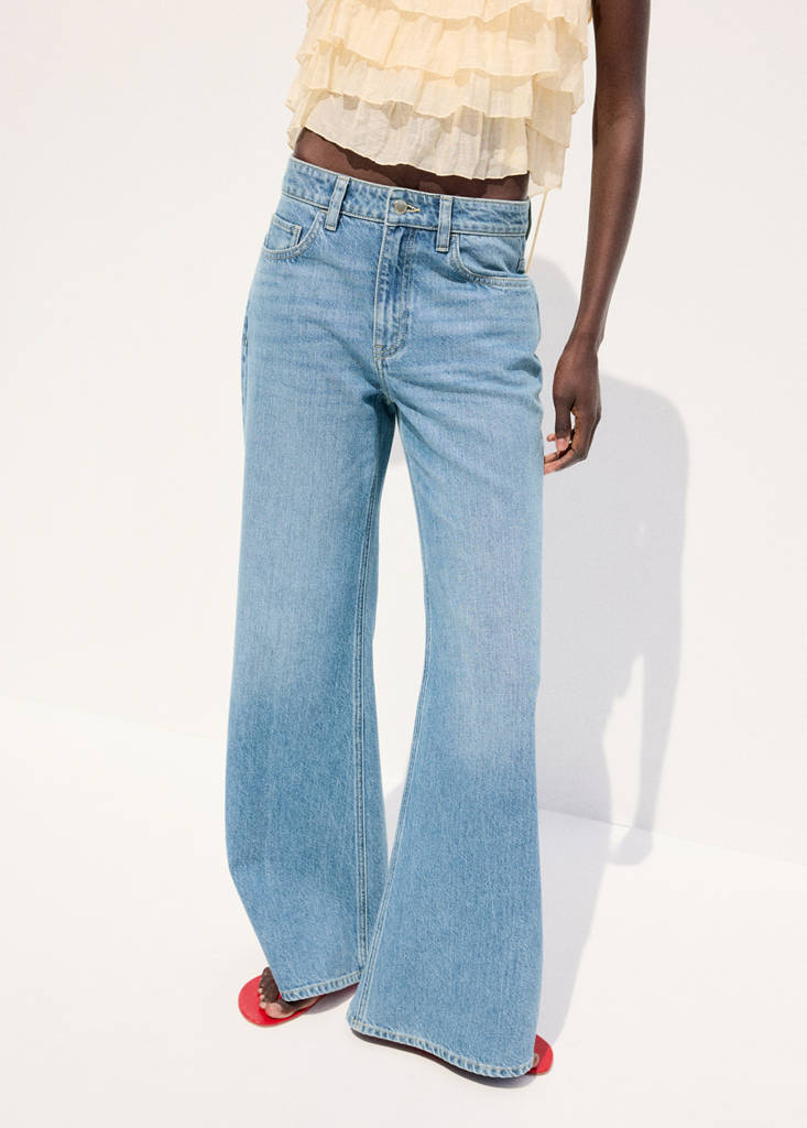 Mid-rise flared jeans — Medium Blue