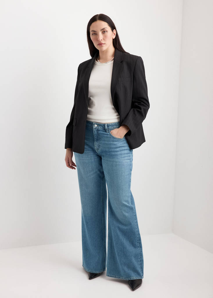 Mid-rise flared jeans — Medium Blue
