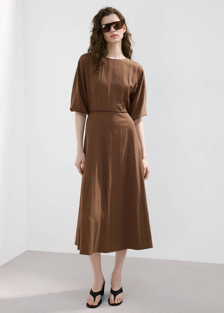 Lyocell dress with belt — Brown