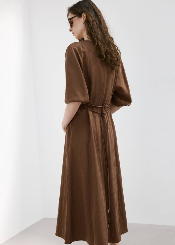 Lyocell dress with belt — Brown