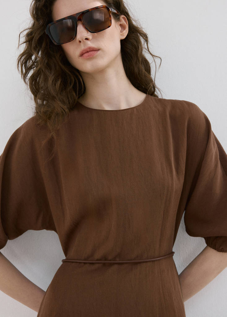 Lyocell dress with belt — Brown