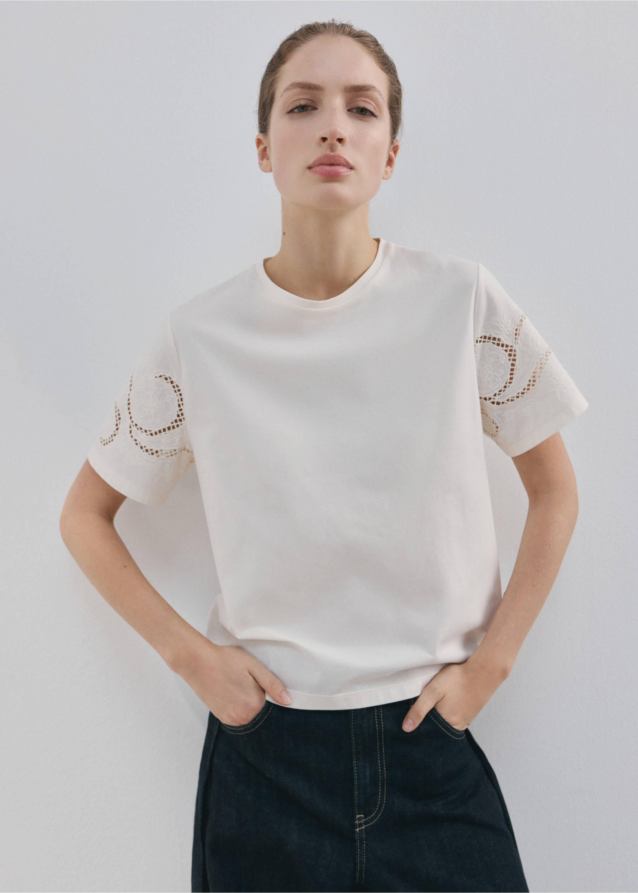 Camiseta algodón calados bordados - Plano medio, Crudo. Ref: 27015833-00.