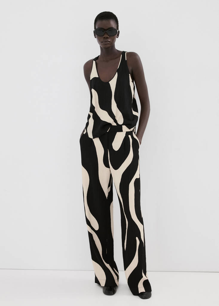Printed straight trousers — Black