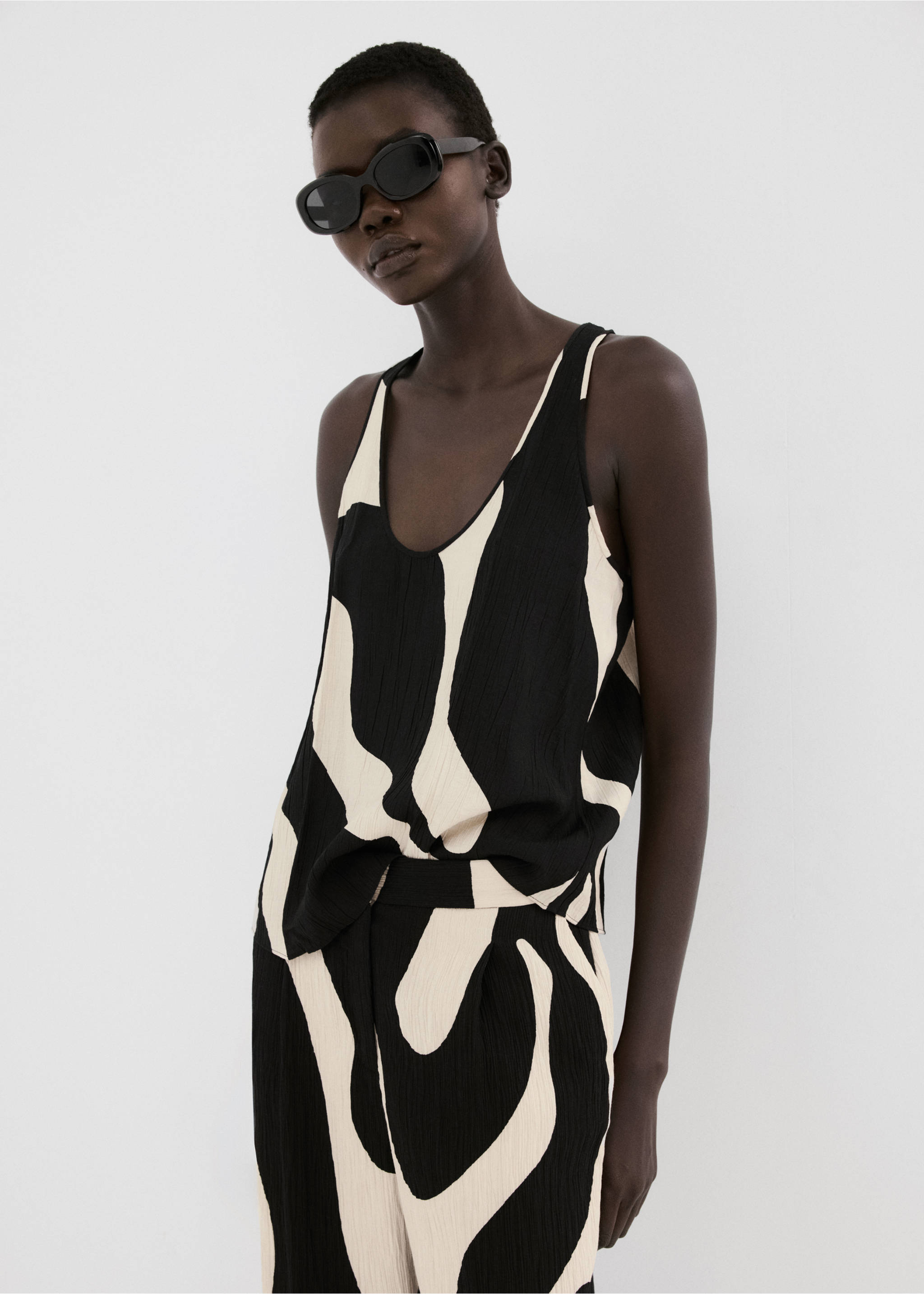 سروال مستقيم به طباعة - تفاصيل المنتج 1, أسود. Ref: 27015834-00.