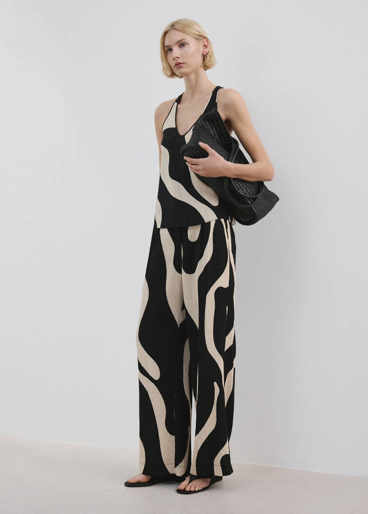 Printed straight trousers — Black