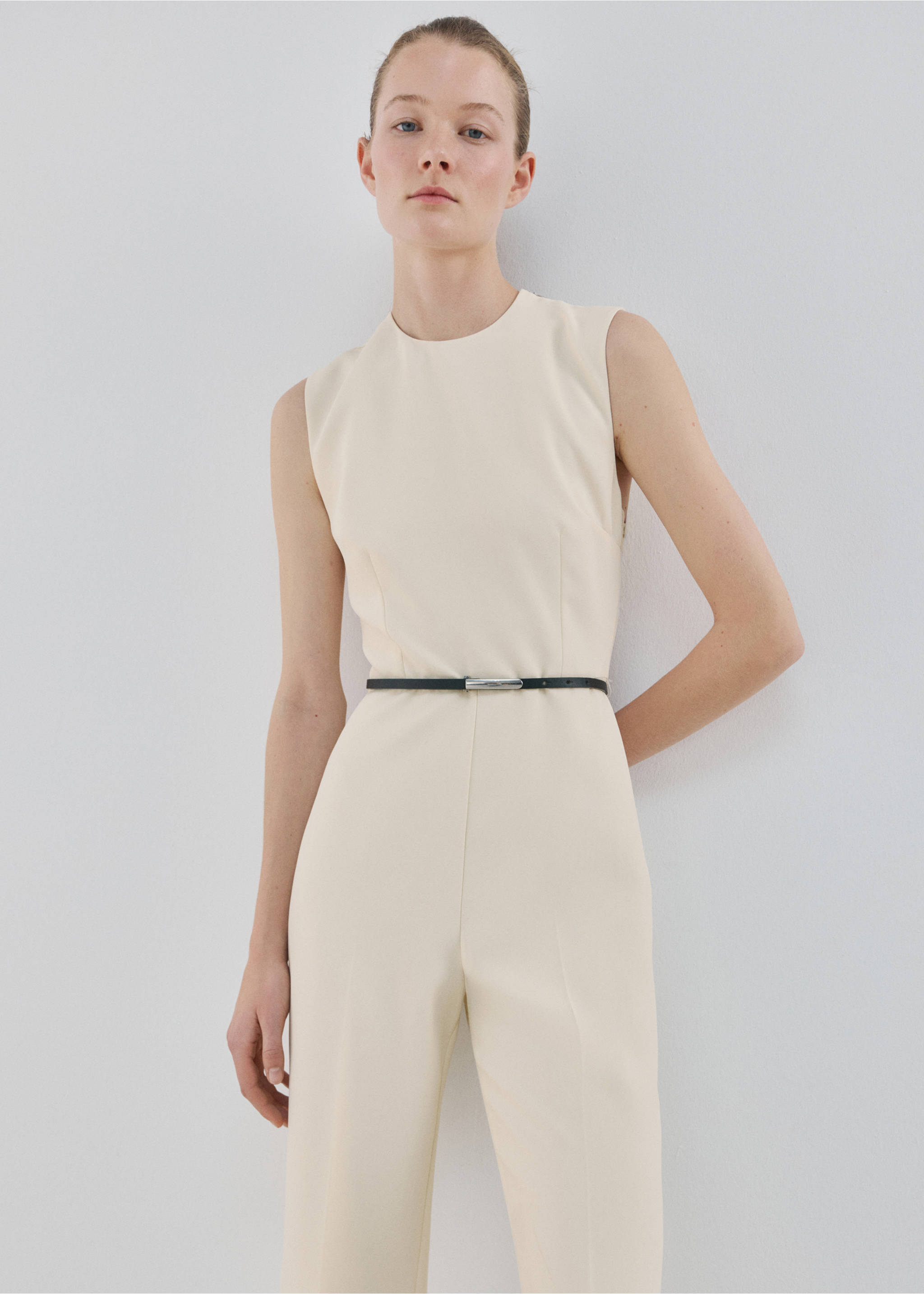 Open-back belted jumpsuit - Medium plane, Vanilla. Ref: 27015836-00.