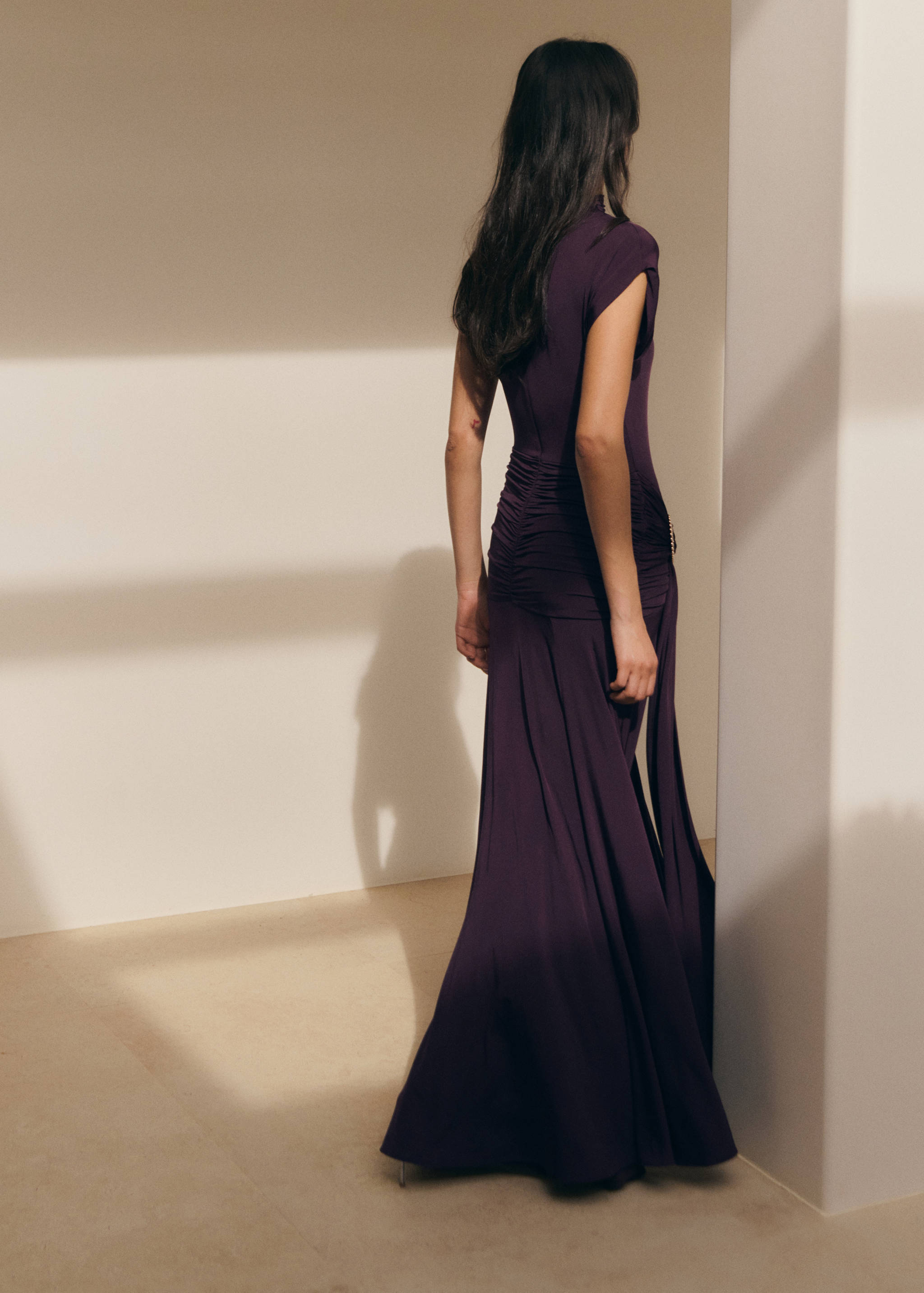Draped-waist dress with metallic detail - Reverse of the article