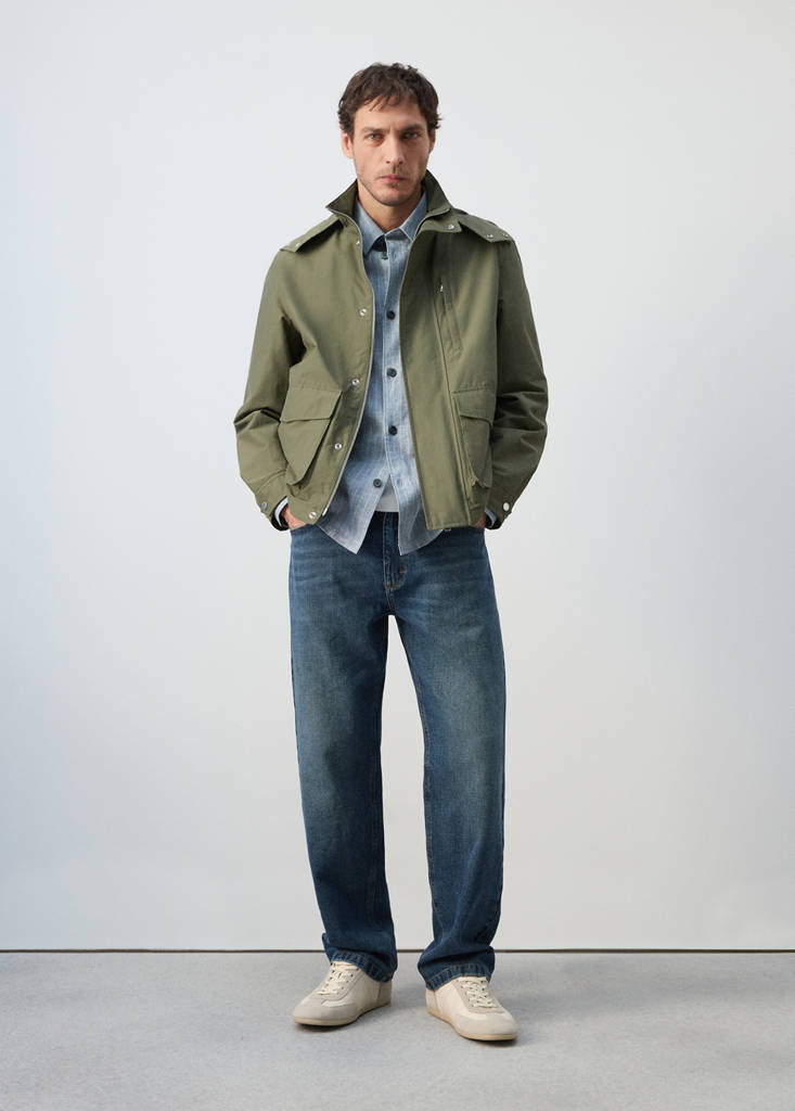 Water-repellent bomber jacket with detachable hood — Green