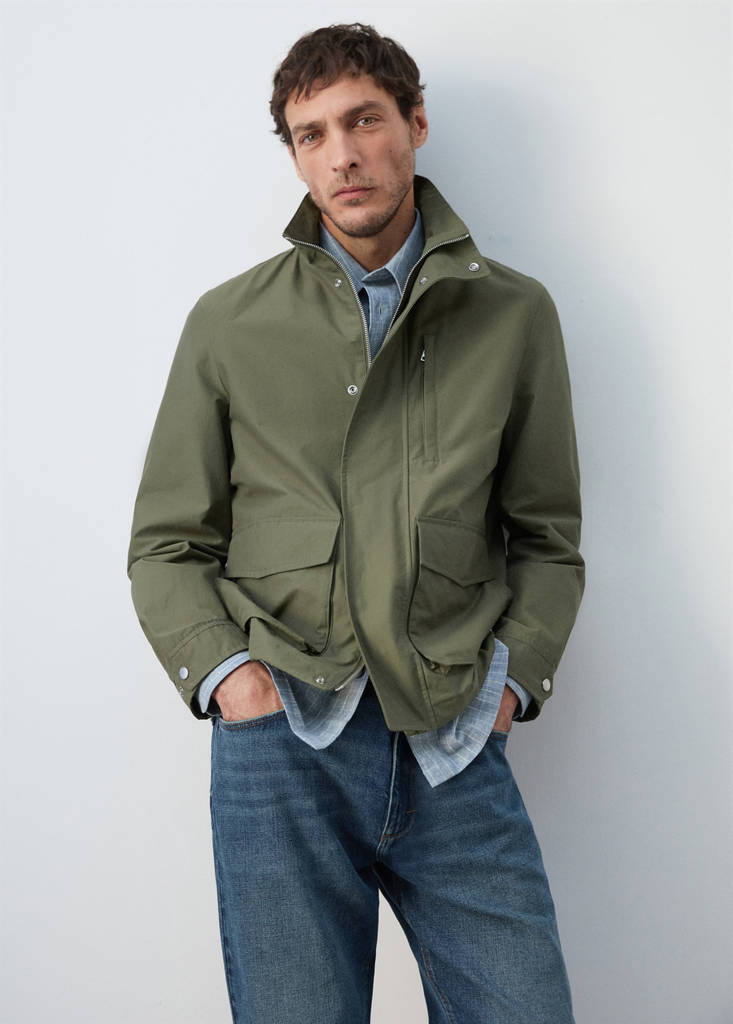 Water-repellent bomber jacket with detachable hood — Green