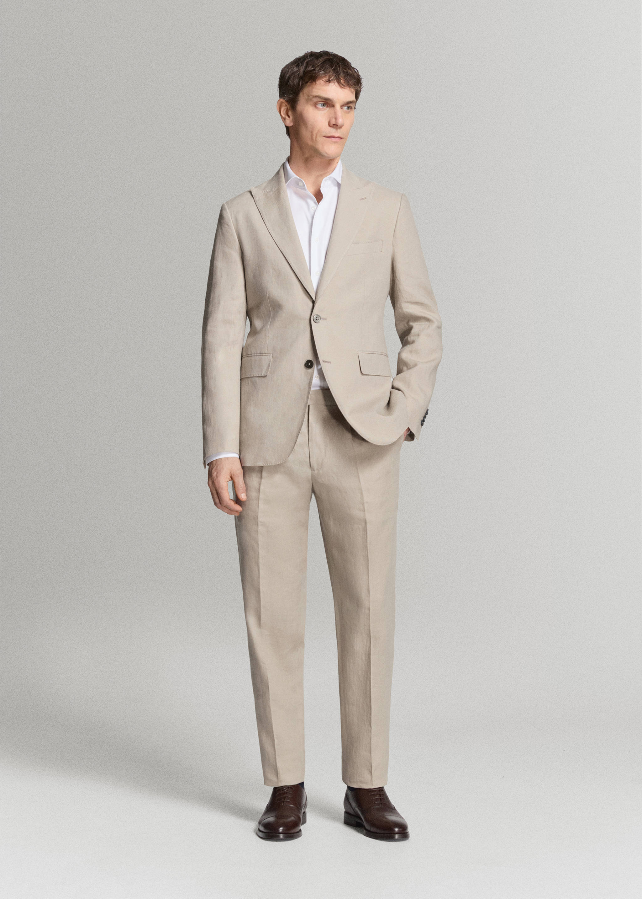 Pantalón traje Amalfi 100% lino slim fit - Plano general