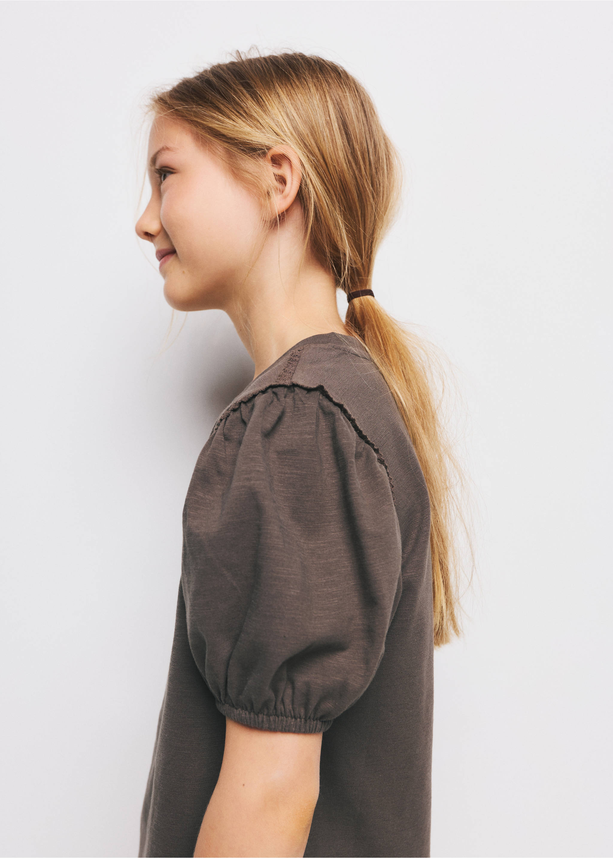 Puff-sleeve short-sleeve T-shirt - Details of the article 6, Brown. Ref: 27015963-00.