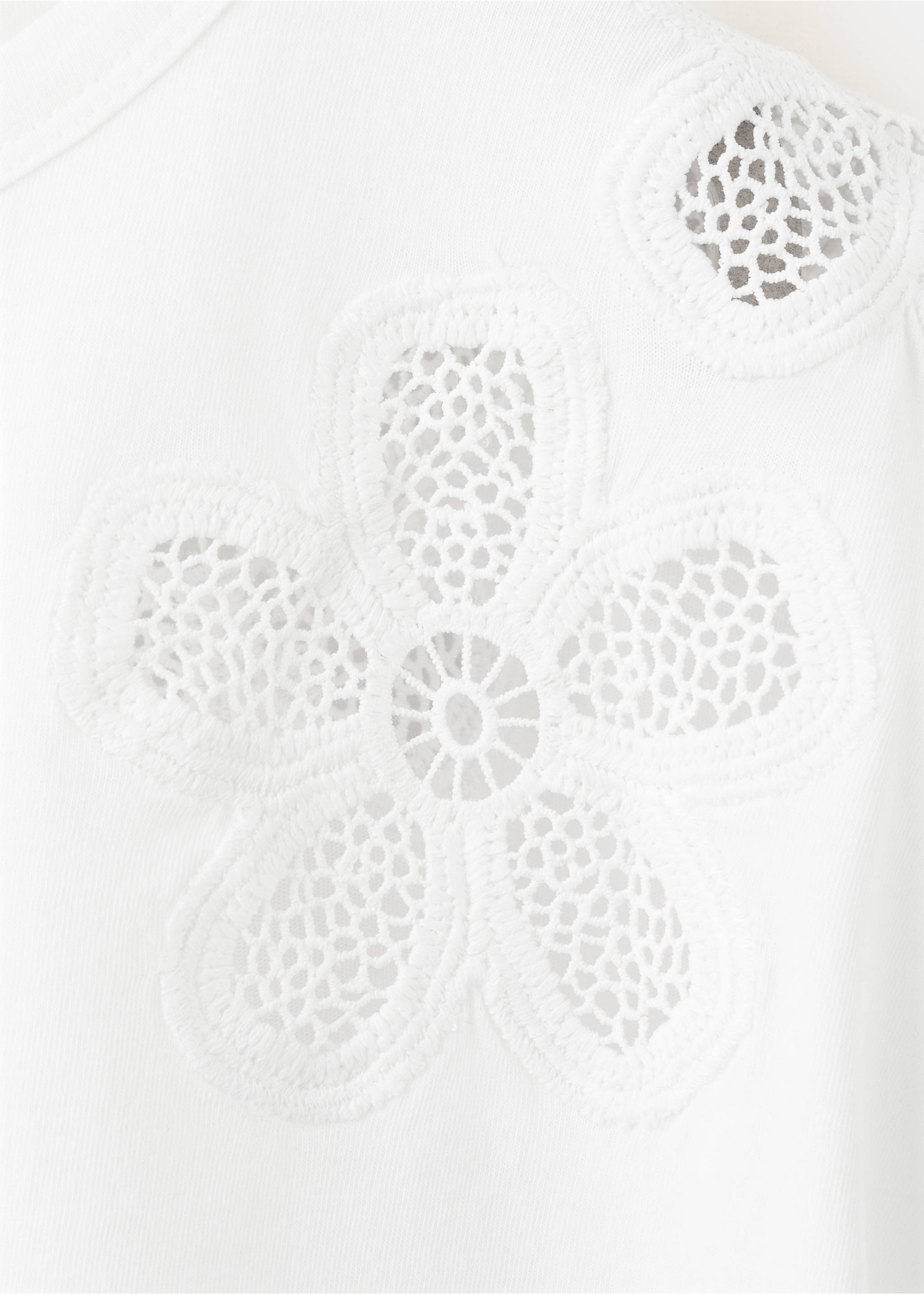 Broderie anglaise floral detail T-shirt - Details of the article 0, Off White. Ref: 27015967-00.
