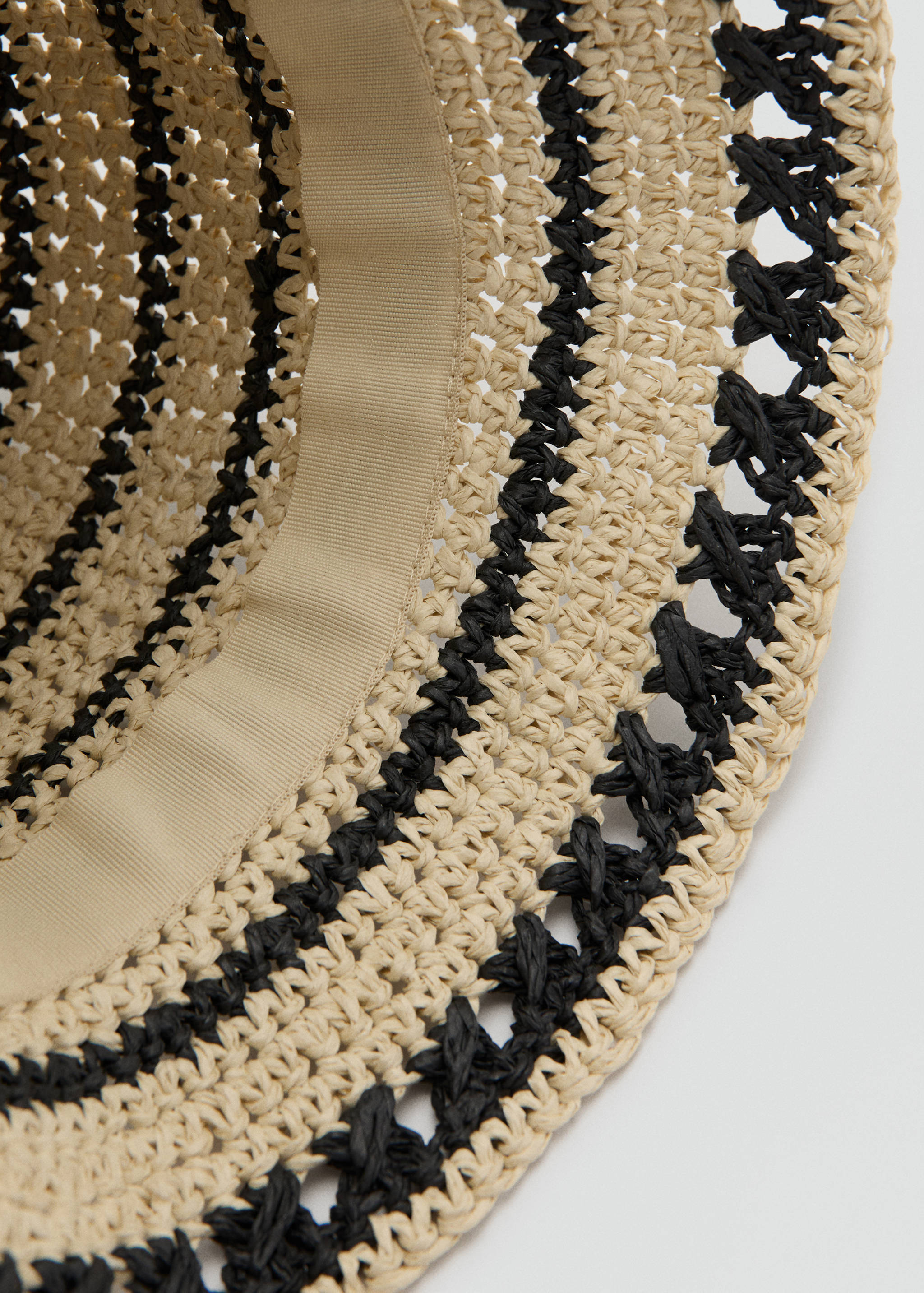 Striped bucket hat - Details of the article 1