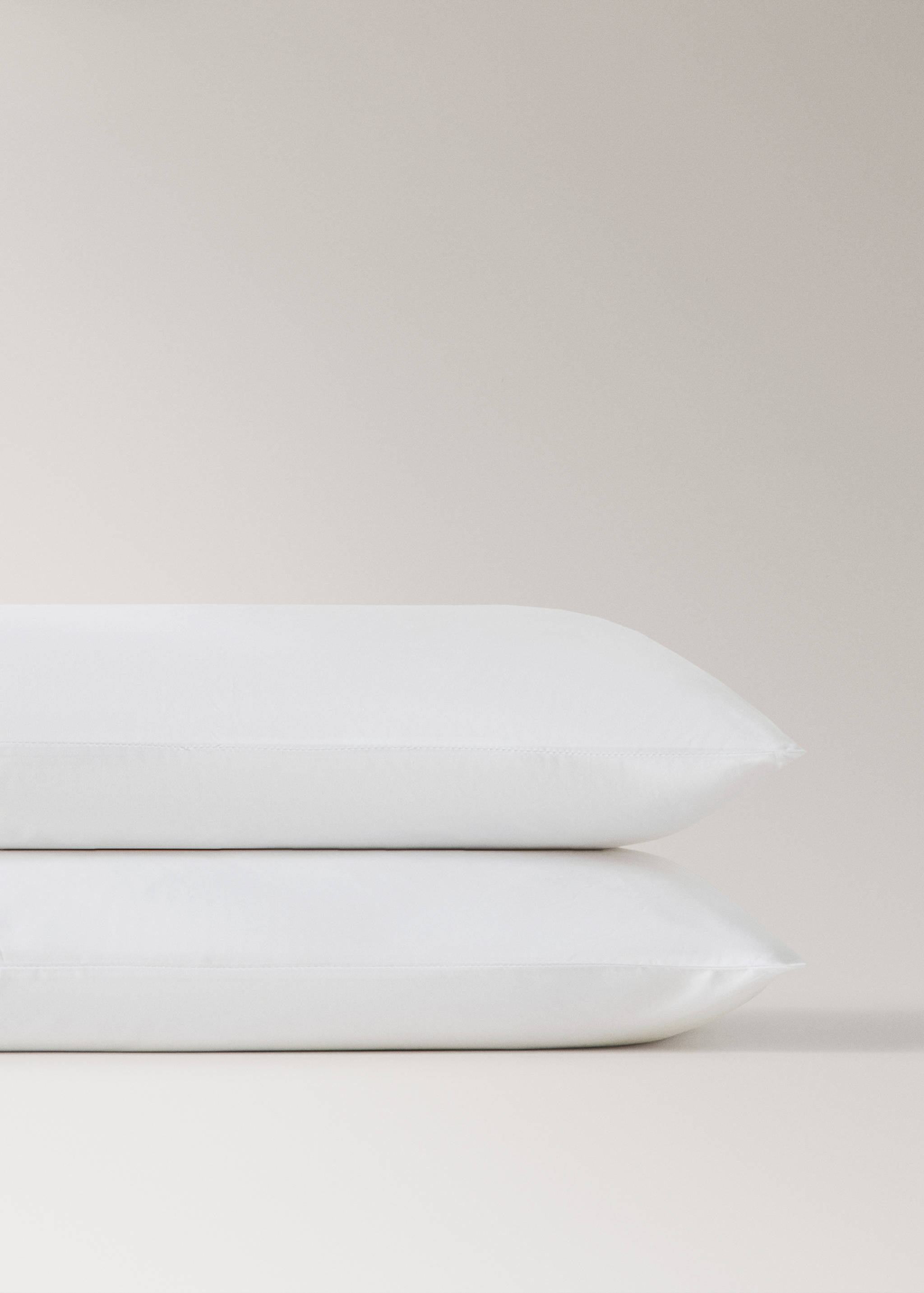 Zwei Kissenbezüge aus Baumwollperkal, 200 Fäden, Overlock-Kontrast, 50x75 cm - Detail des Artikels 3