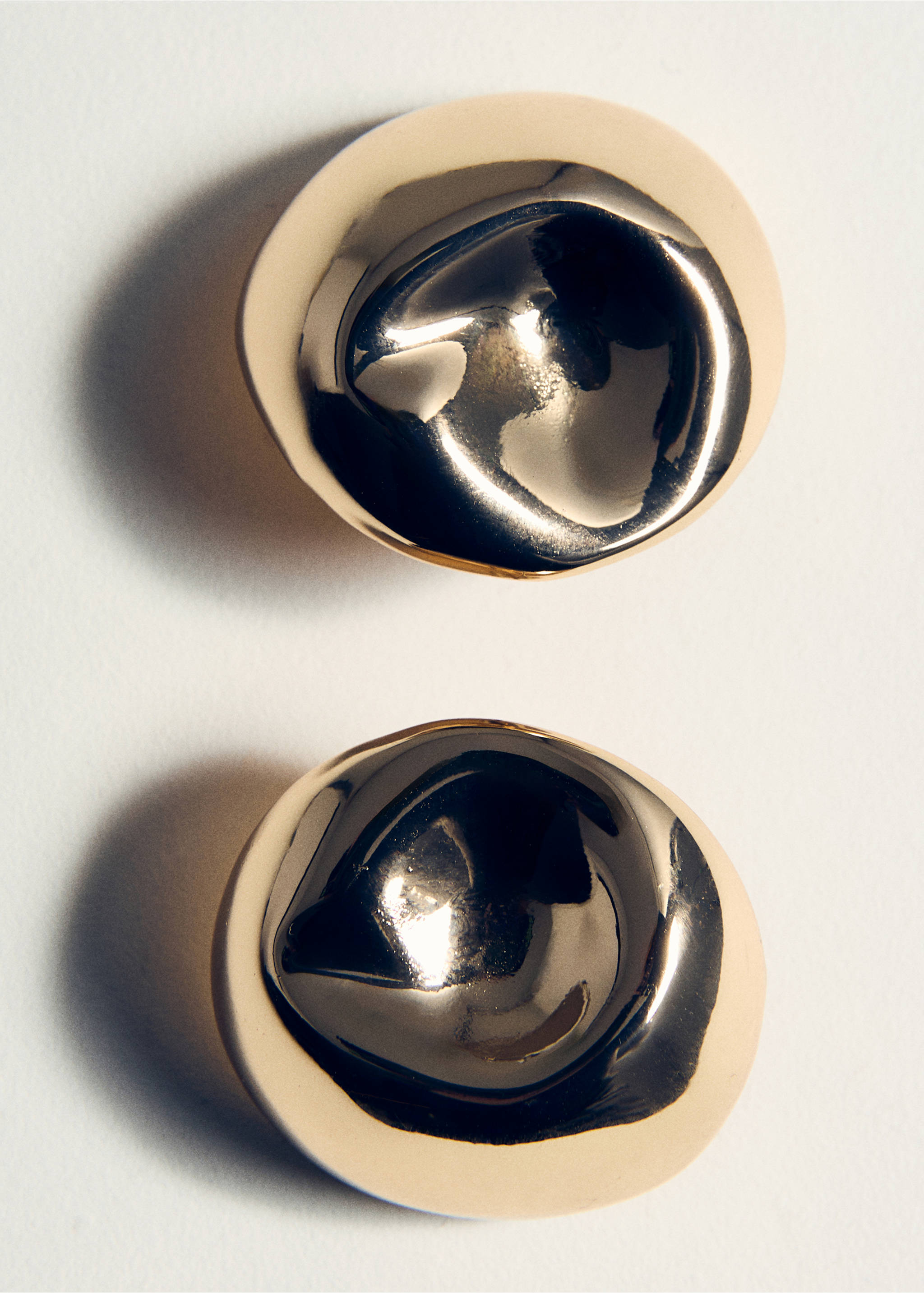 Pendientes redondos relieve - Detalle del artículo 5, Oro. Ref: 27015985-00.